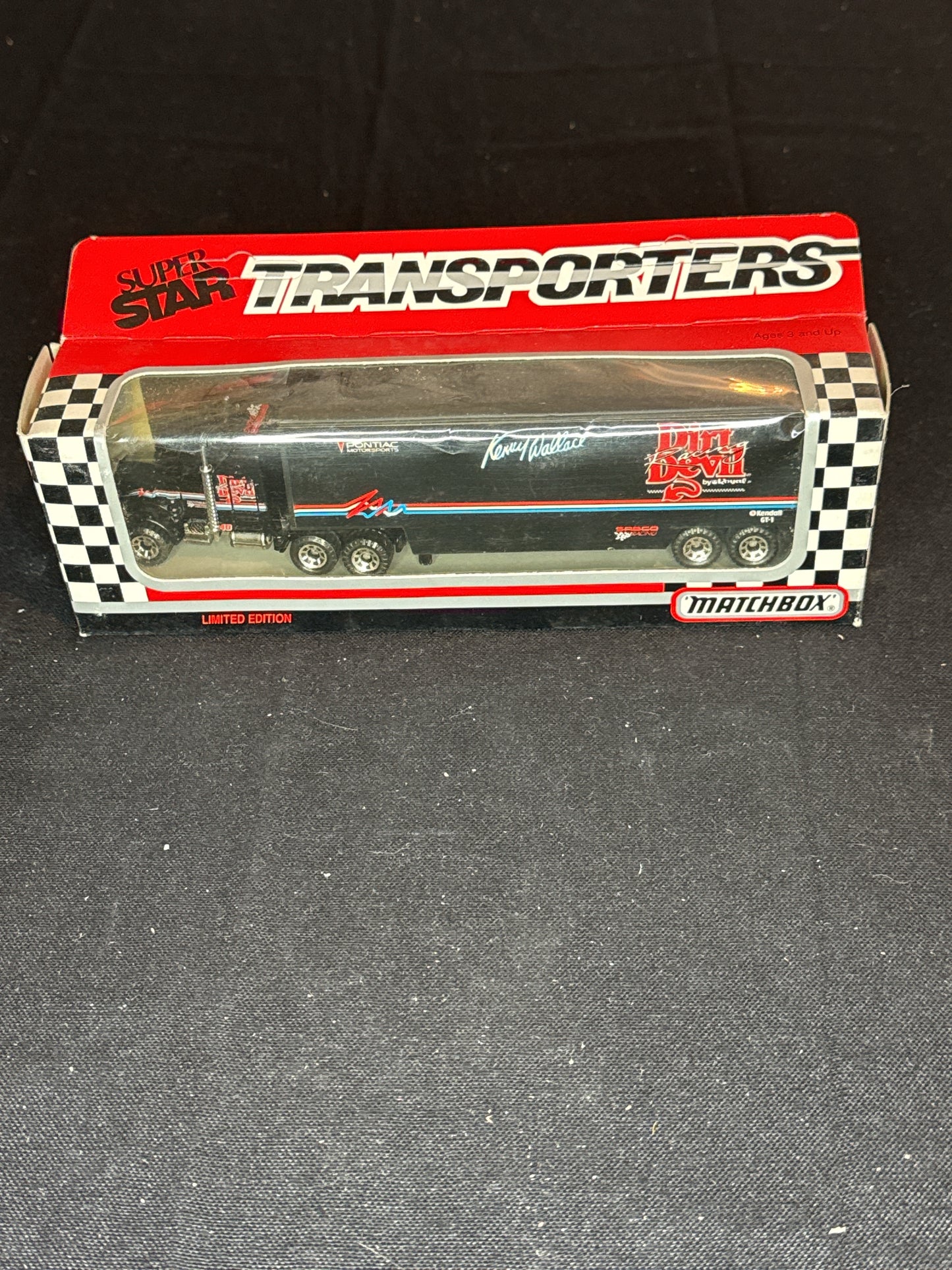 Matchbox Super Star Kenny Wallacee Transporter Dirt Devil 1993 NIB