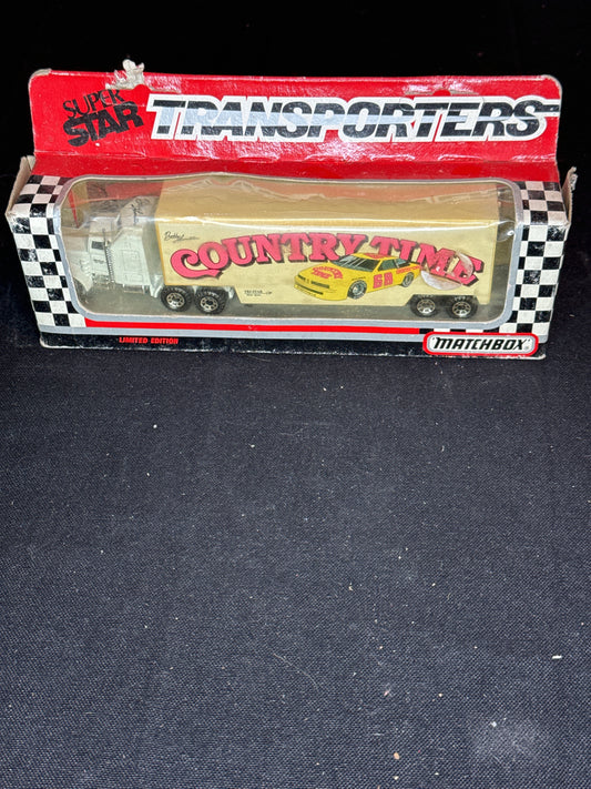 Matchbox Super Star Transporters Country Time Bobby Hamilton #68 NIB