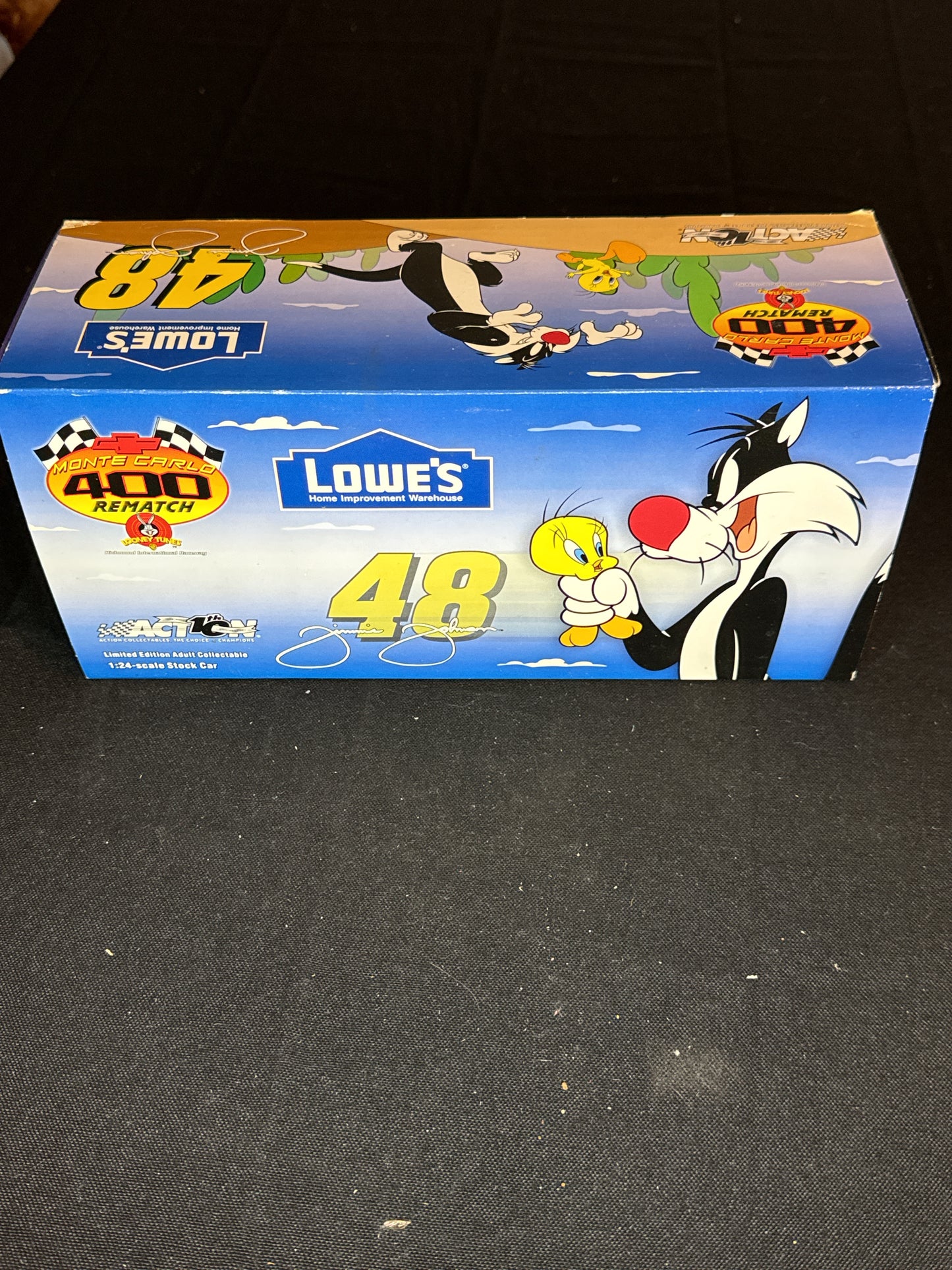 Jimmie Johnson #48 Lowe's Looney Toons Rematch 1/24 Diecast 2002 NIB