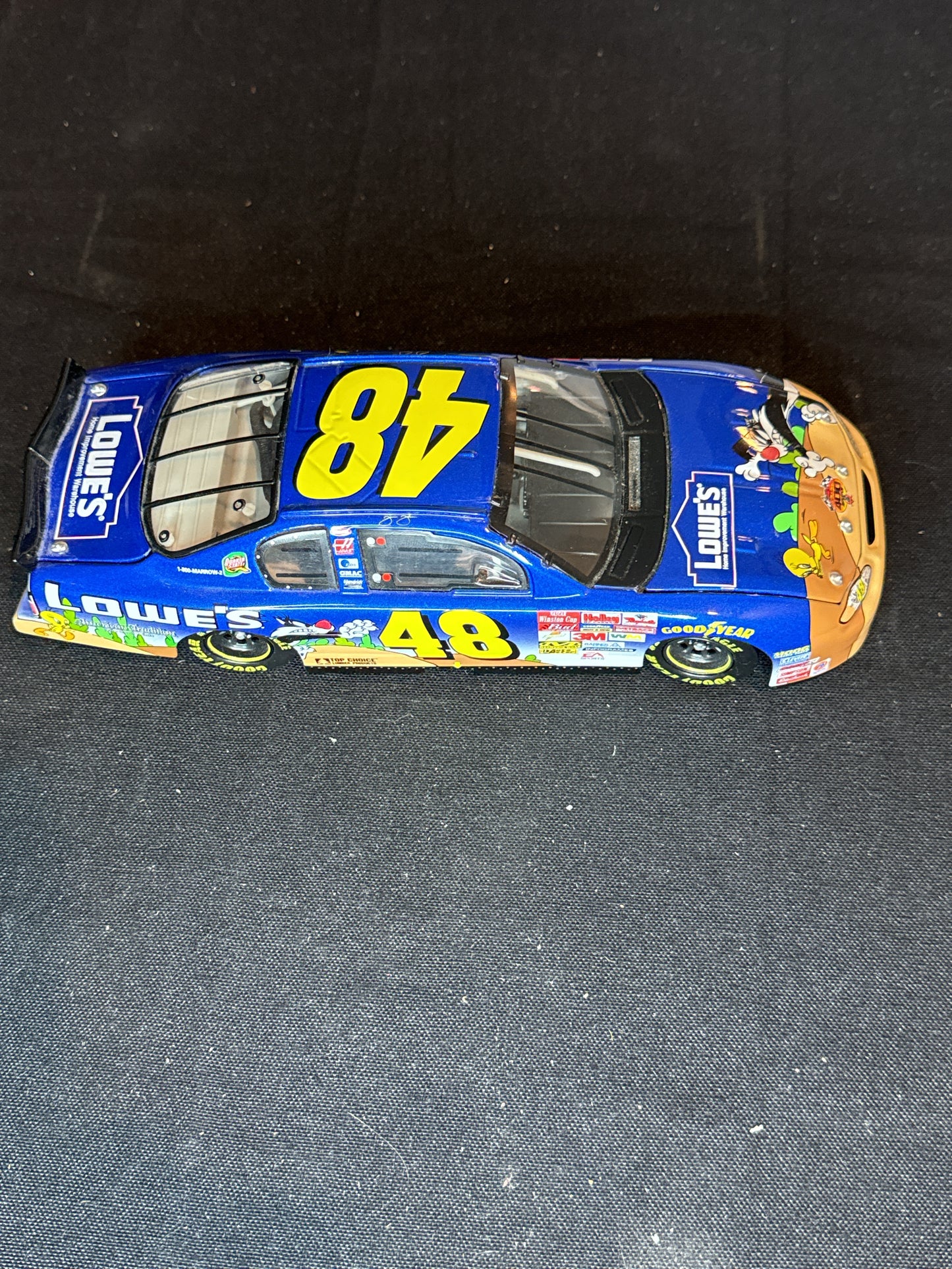 Jimmie Johnson #48 Lowe's Looney Toons Rematch 1/24 Diecast 2002 NIB