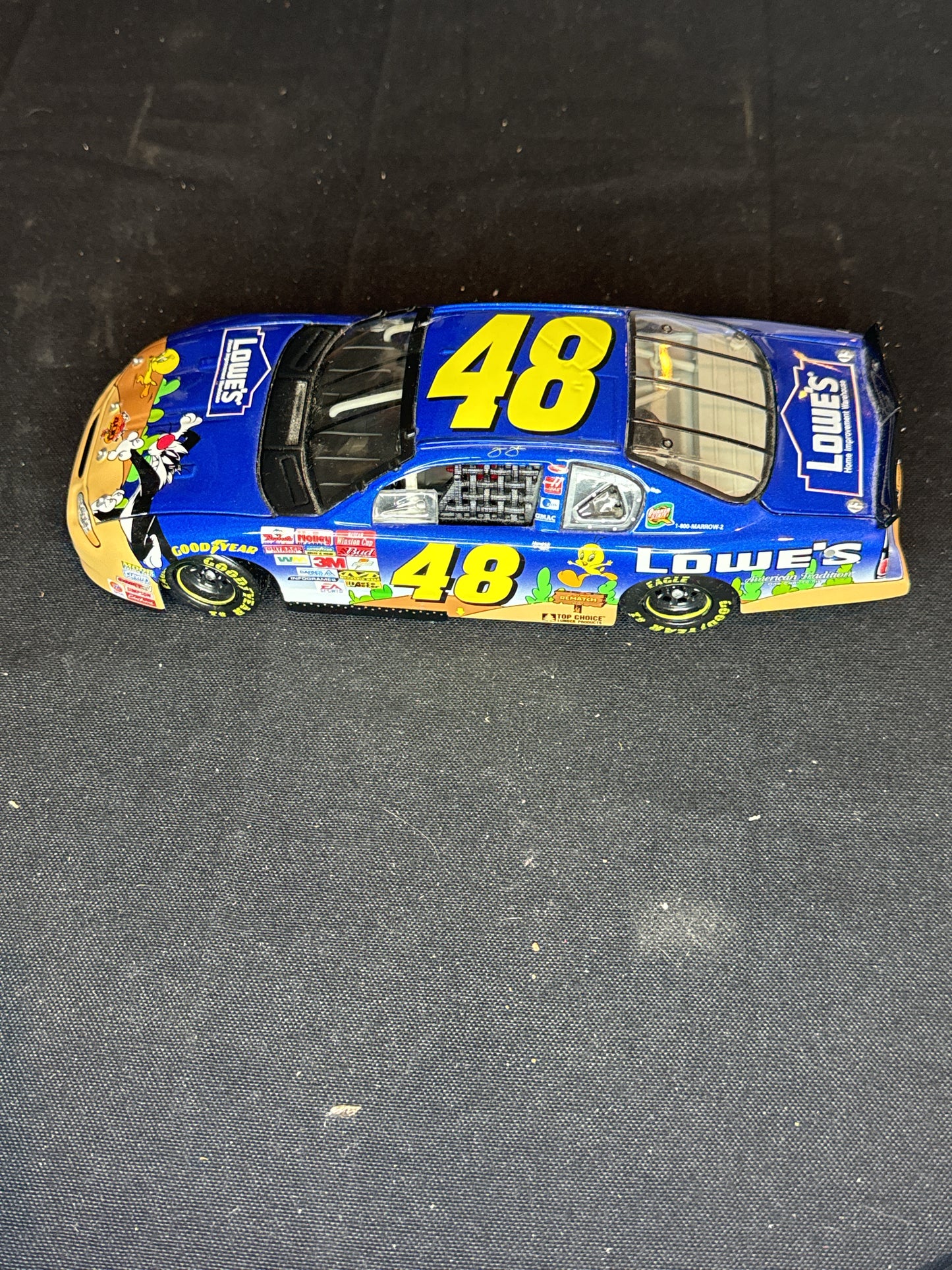 Jimmie Johnson #48 Lowe's Looney Toons Rematch 1/24 Diecast 2002 NIB