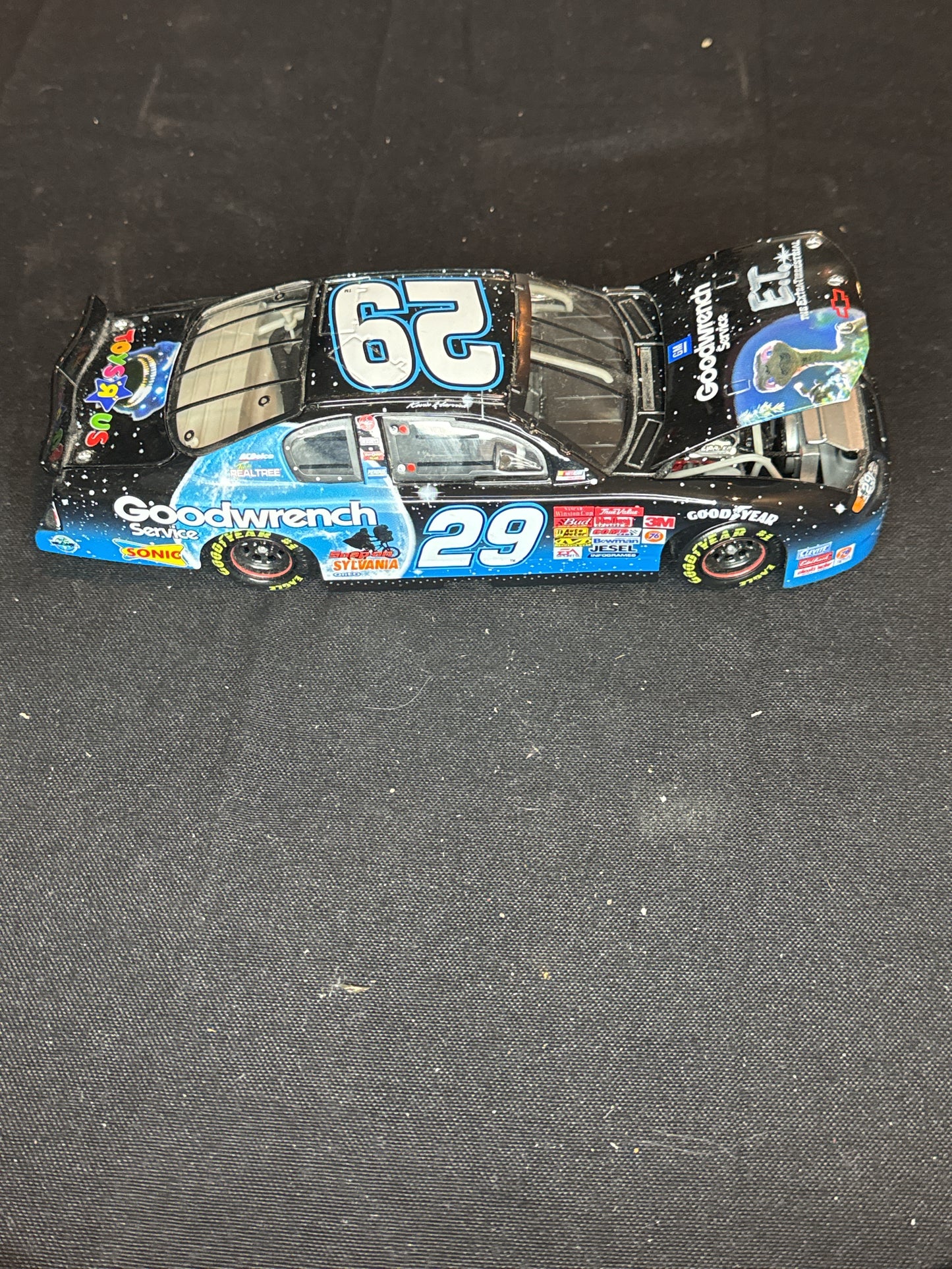 Action Collectables 1:24 Scale Stock Car Kevin Harvick E.T. 20th Anniversary NASCAR