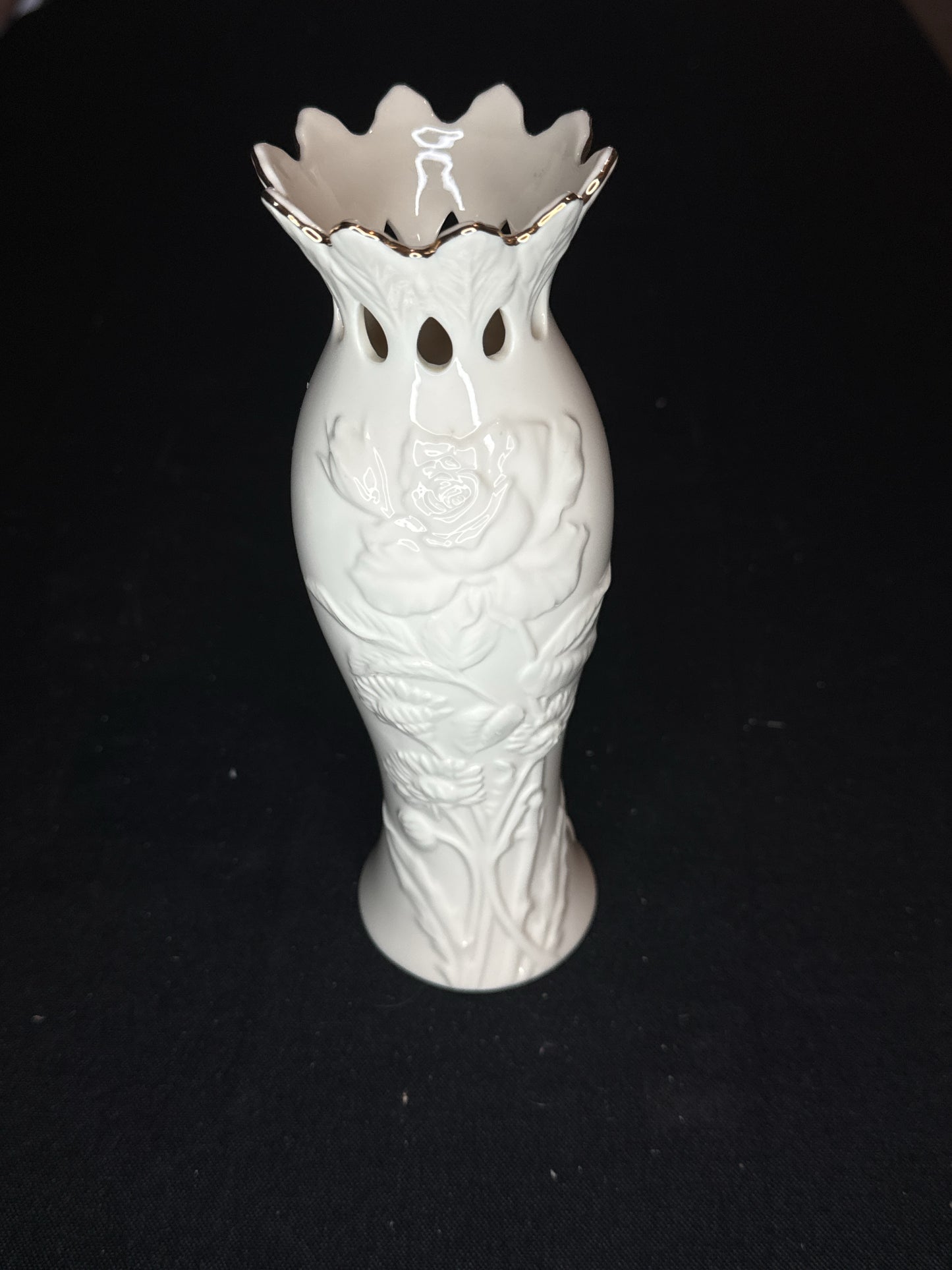 Lenox Ivory Cream Breast Cancer Awareness Floral Flower Bud Vase 8"