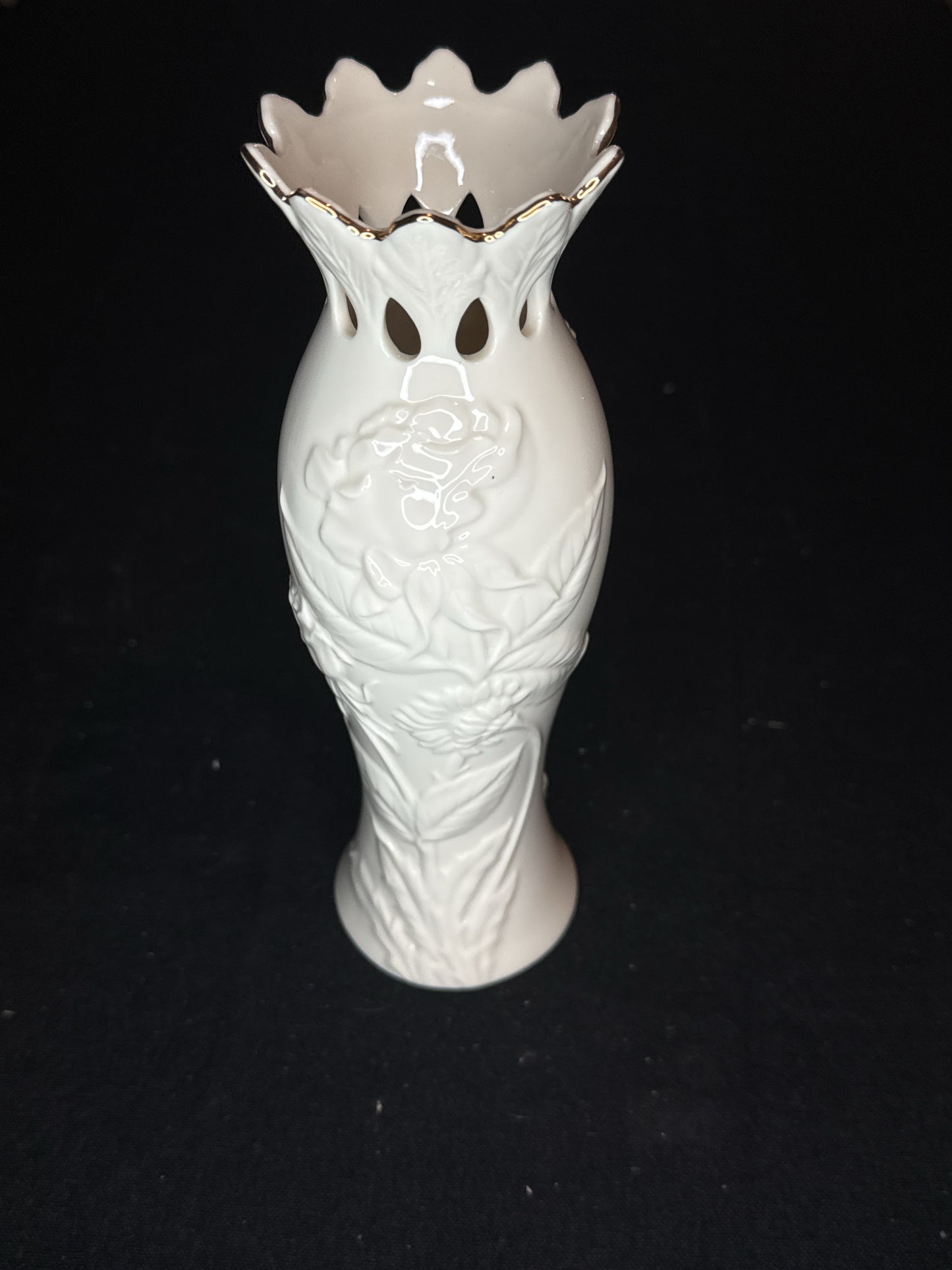 Lenox Ivory Cream Breast Cancer Awareness Floral Flower Bud Vase 8"