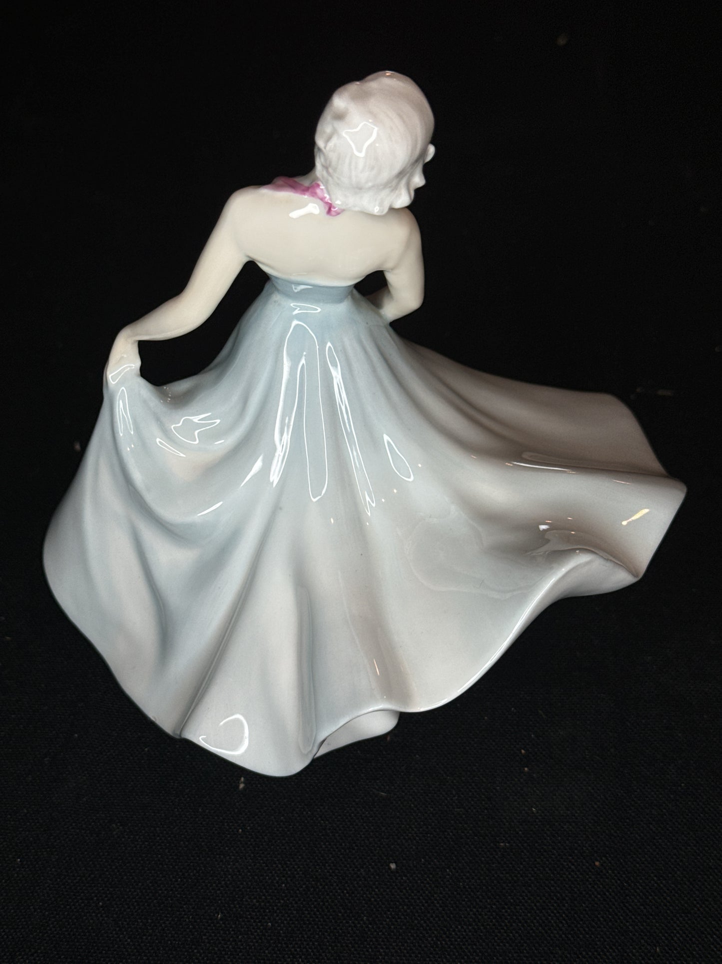 Vintage Royal Doulton Pirouette HN 2216 Year 1958 in Mint Condition