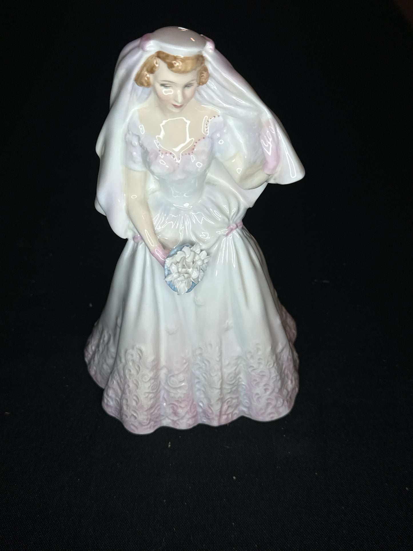 Vintage Royal Doulton Figurine The Bride HN 2166 - 1956