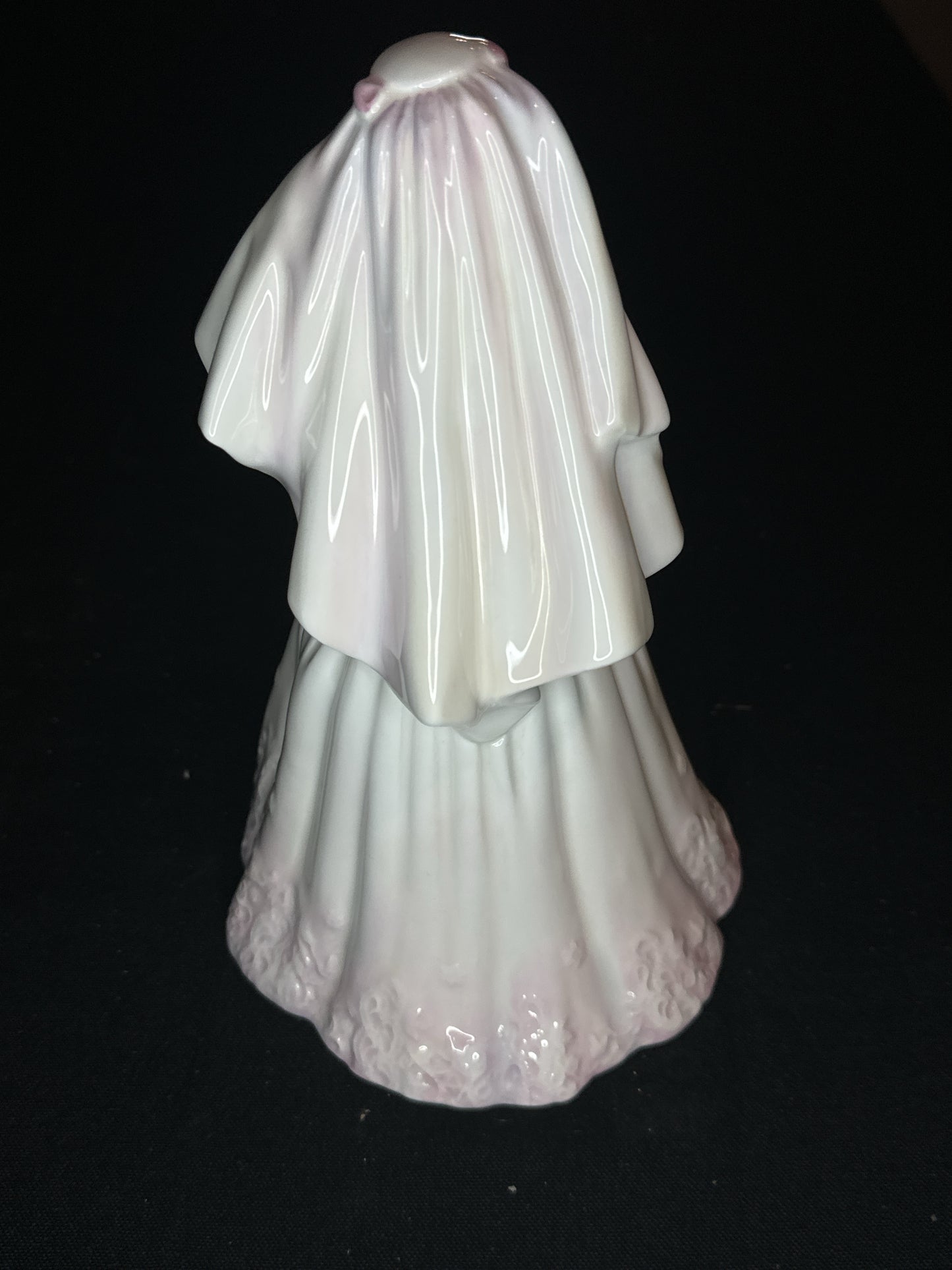 Vintage Royal Doulton Figurine The Bride HN 2166 - 1956