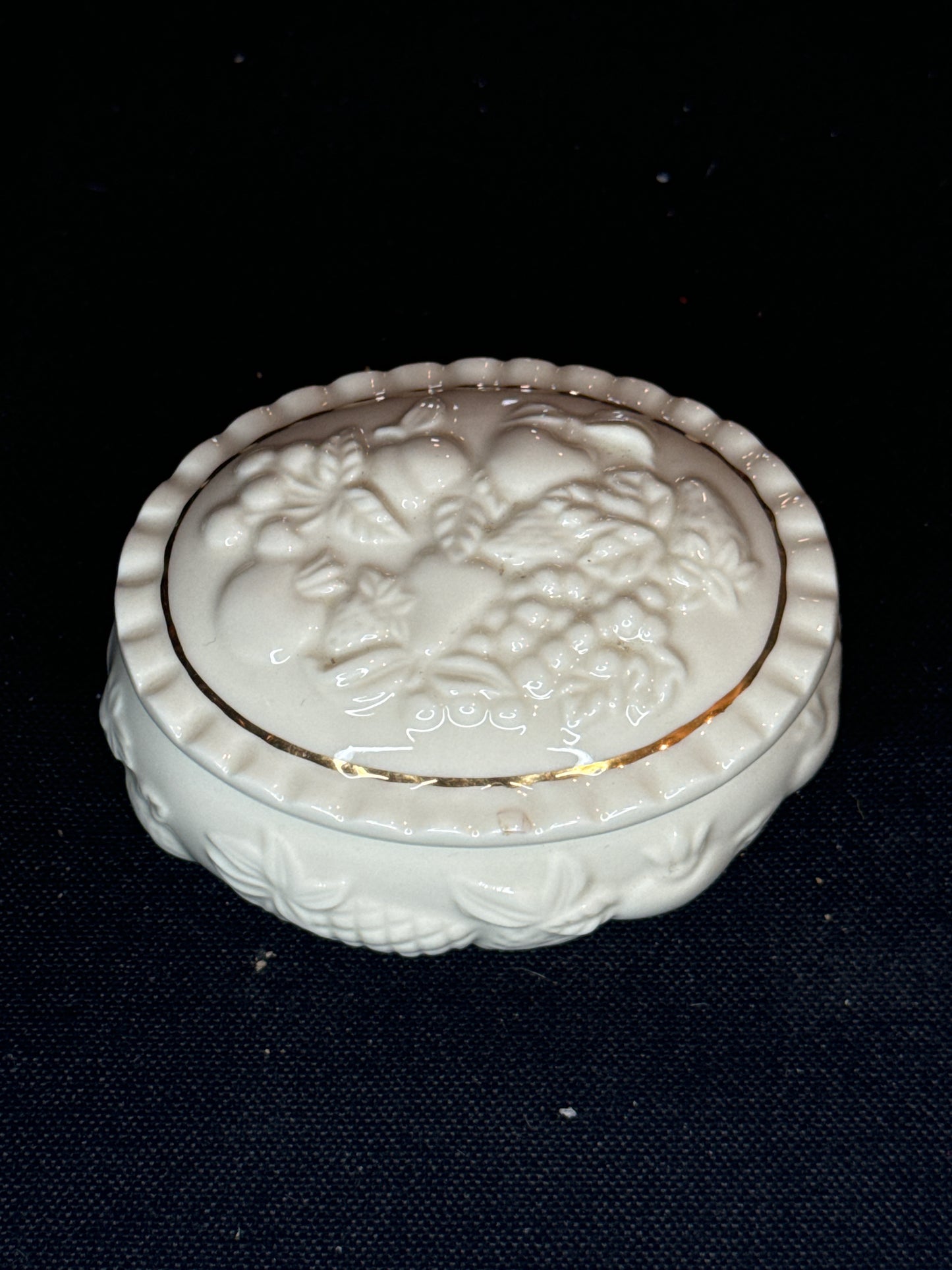 Lenox Small Trinket Box Porcelain Fruits of Life White Gold 1998