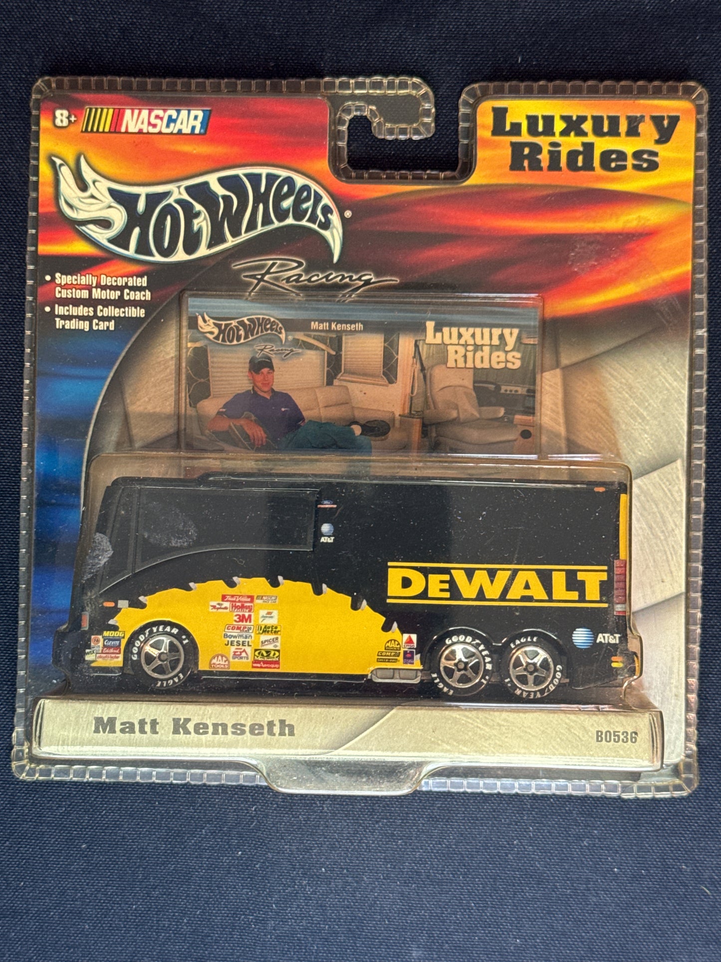 Hot Wheels NASCAR Matt Kenseth Luxury Rides Motor Coach Dewalt