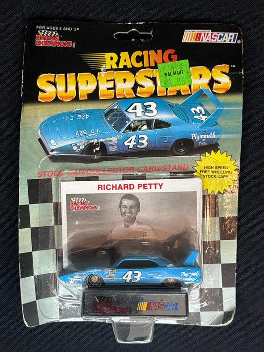 1991 Racing Champions 1:64 Richard Petty #43 Superbird with Trading Card NIB