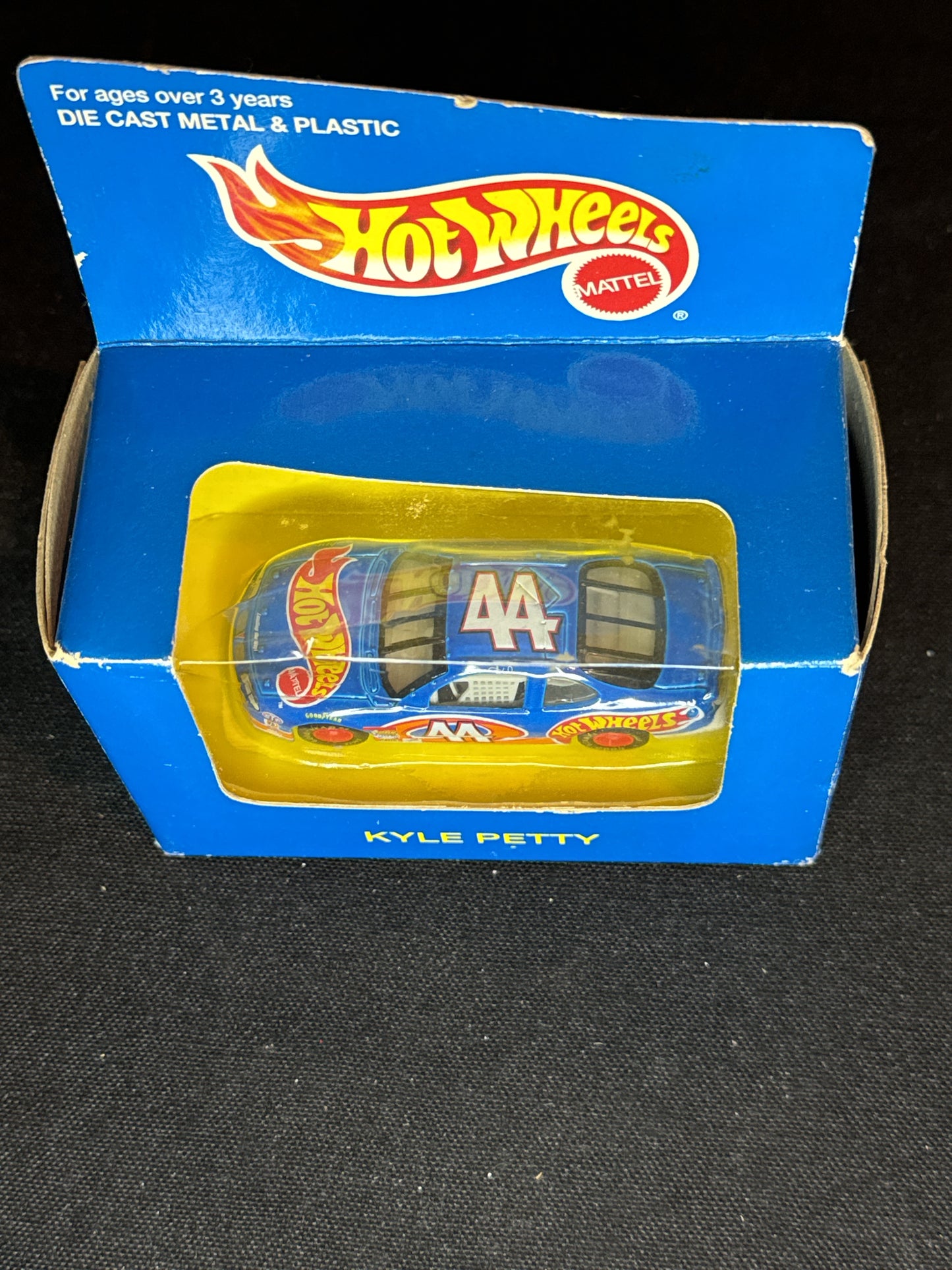 Hot Wheels Kyle Petty #44 NASCAR 1:64 Scale Diecast