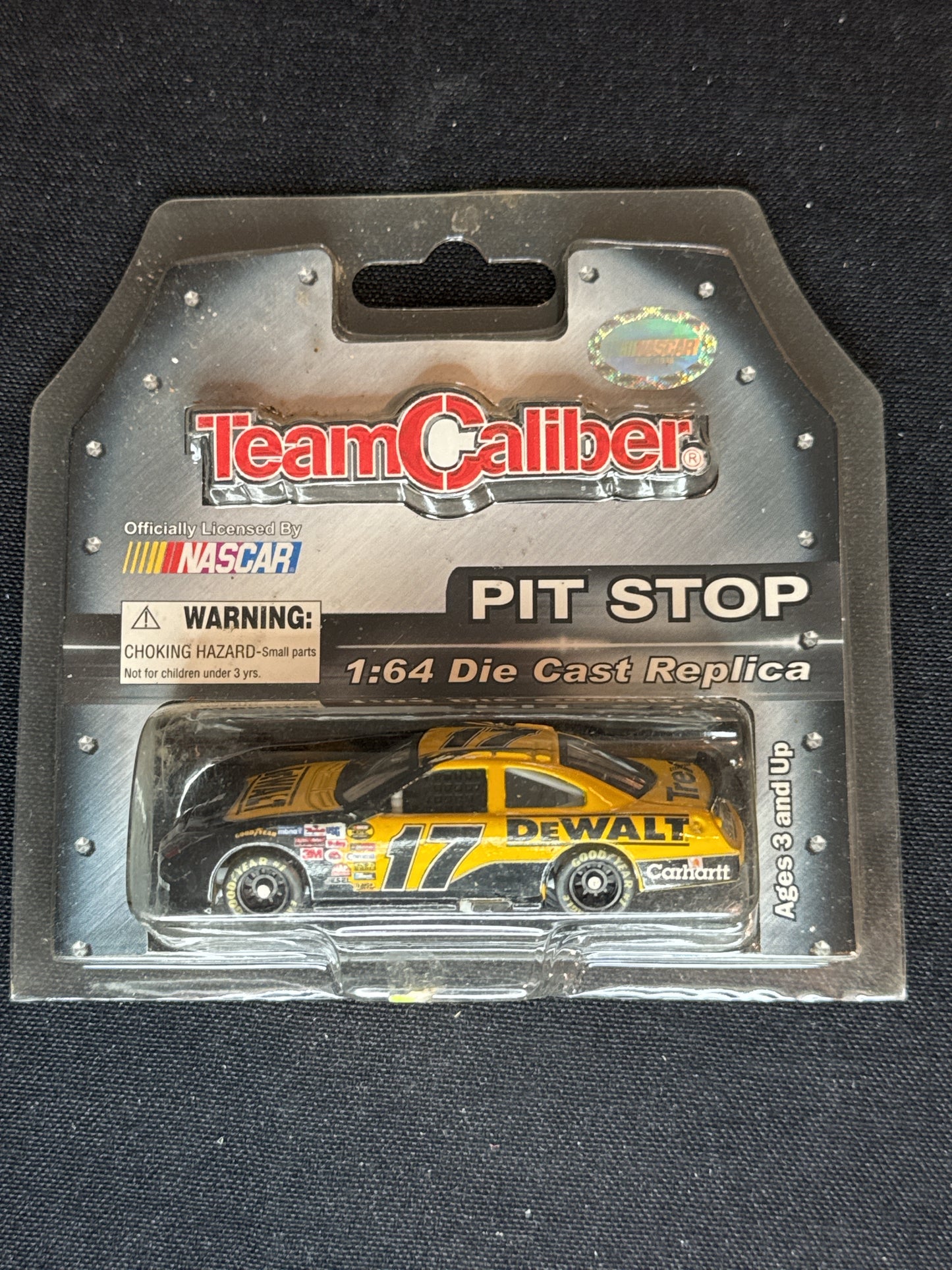 NASCAR 2006 DeWalt Matt Kenseth 1:64 Diecast Team Caliber Pit Stop