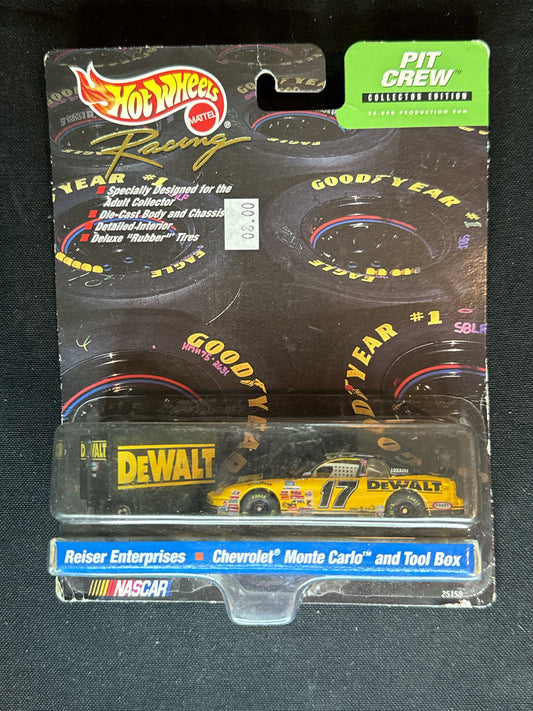 Hot Wheels NASCAR Matt Kenseth #17 Pit Crew Edition 1:64 Diecast and Tool Truck