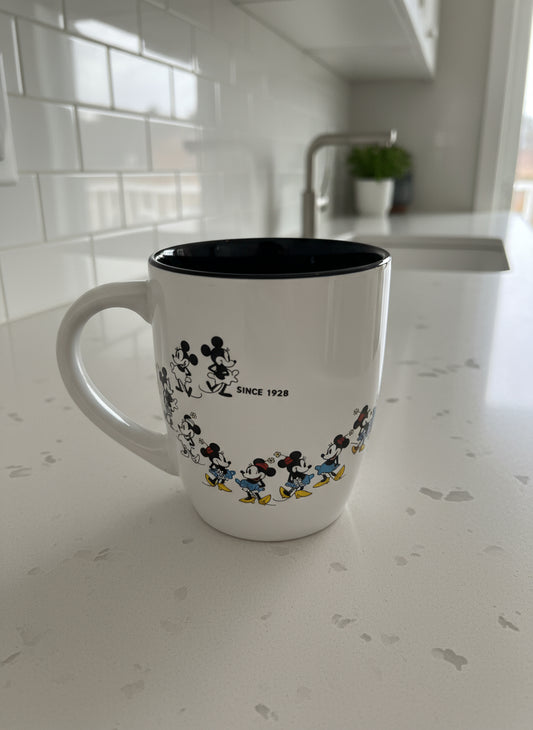 Disney Minnie Mouse Large Coffee Mug Black Interior 25oz Ceramic New