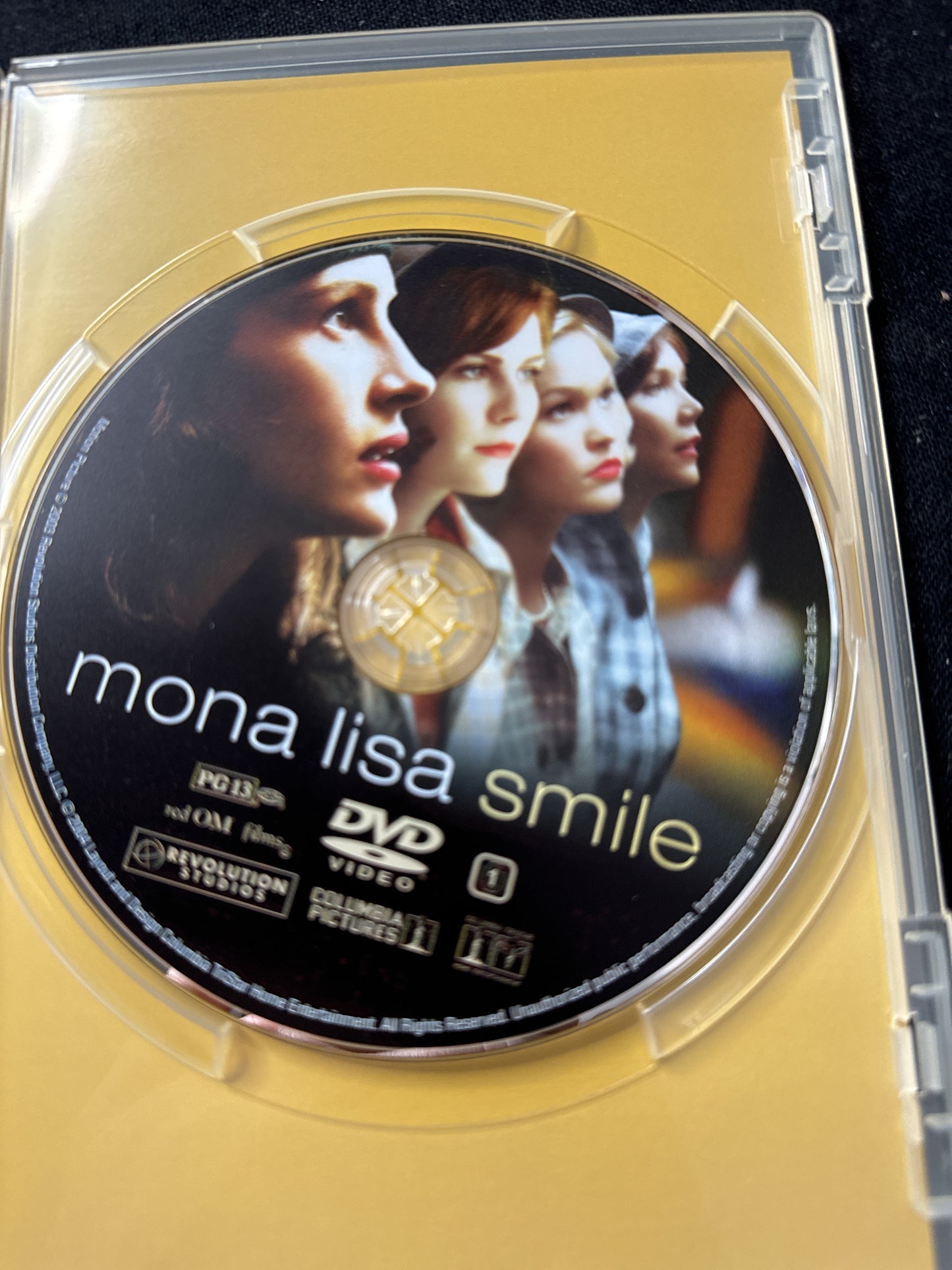 Mona Lisa Smiling DVD