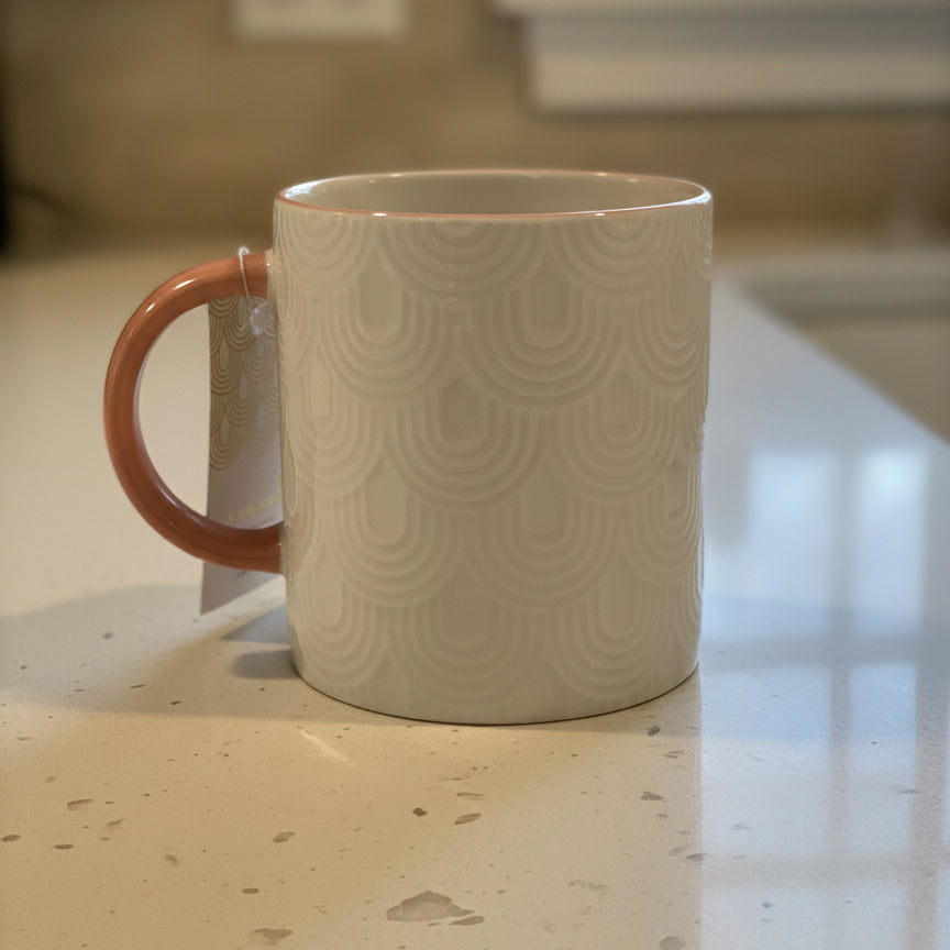 Papyrus Pink Interior Express Beautifully Scalloped Ivory New Coffee Cup Mug 4 1/8" Tall