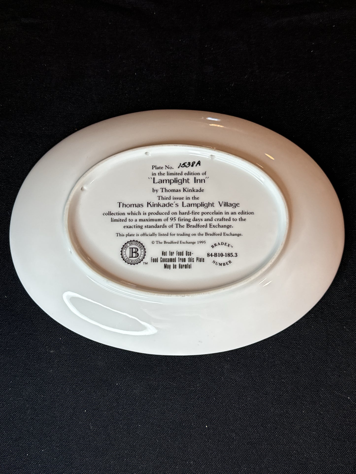 The Bradford Exchange "Lamplight Inn" Porcelain Plate by Thomas Kinked. Third Issue Plate # 1538A