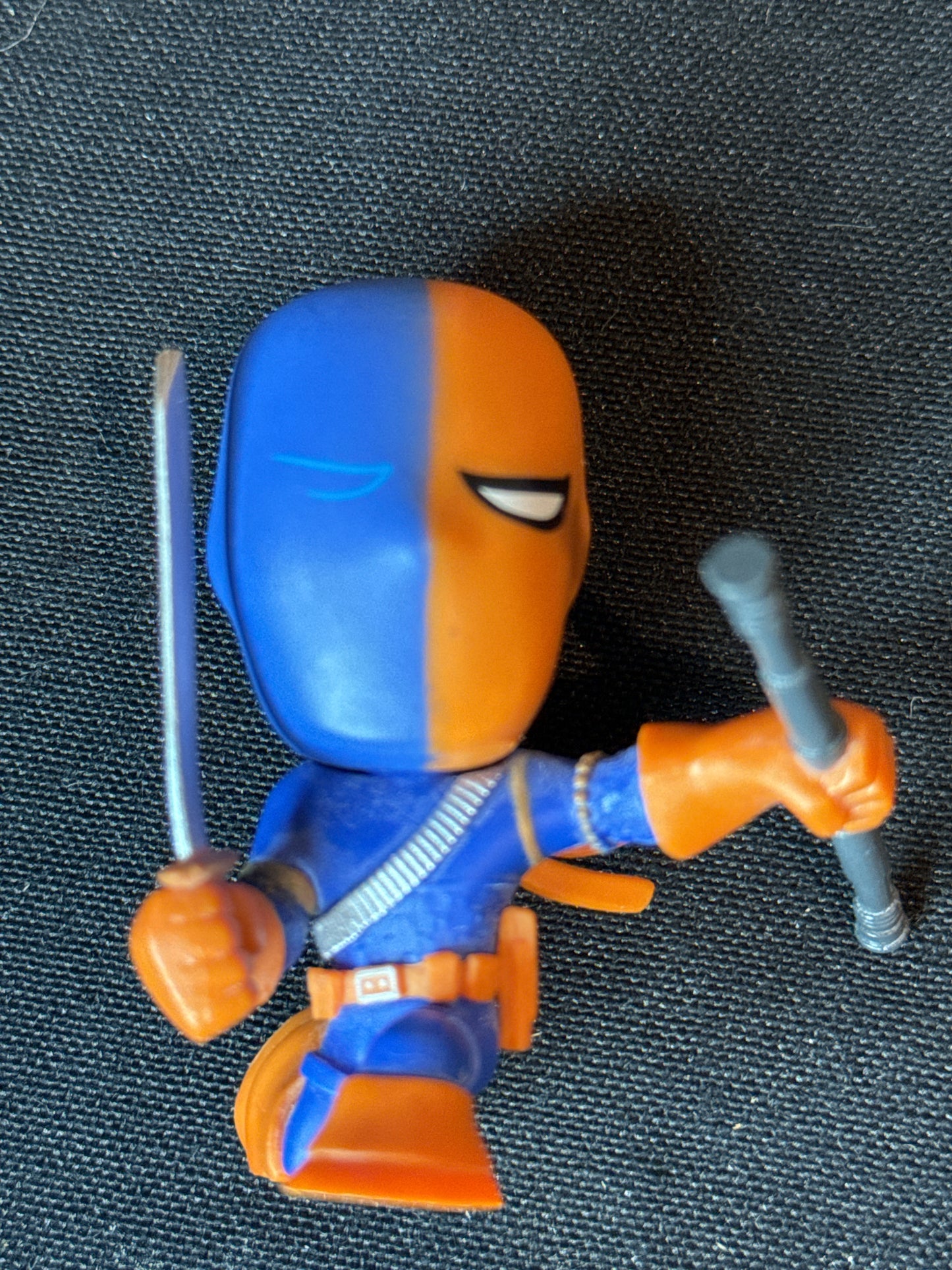 Funko Mystery Mini Toy Figure Deathstroke DC Super Heroes 2014