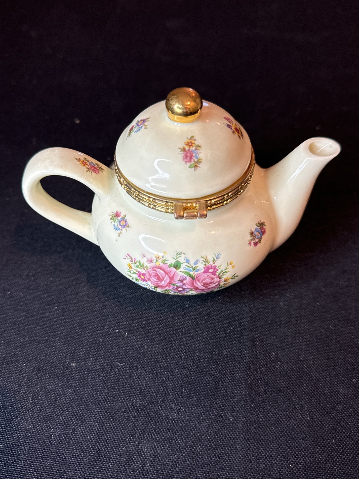 Formalities By Baum Bros Teapot Hinged Porcelain Trinket Box Pink Roses 5" X 4"