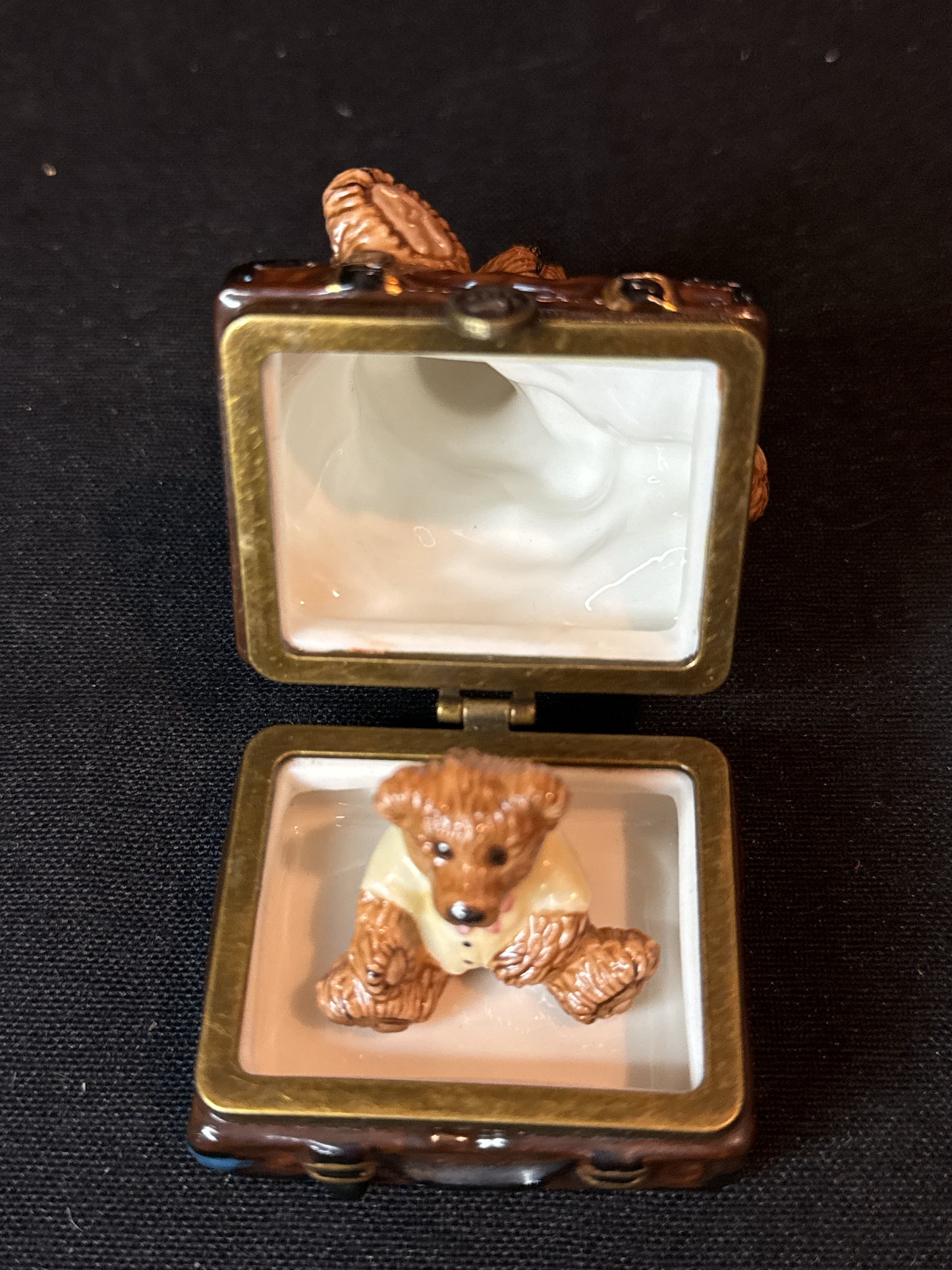 Boyds Bear Keepsake Trinket Box Bearware Pottery Bear on Trunk Suitcase w/ Small Bear