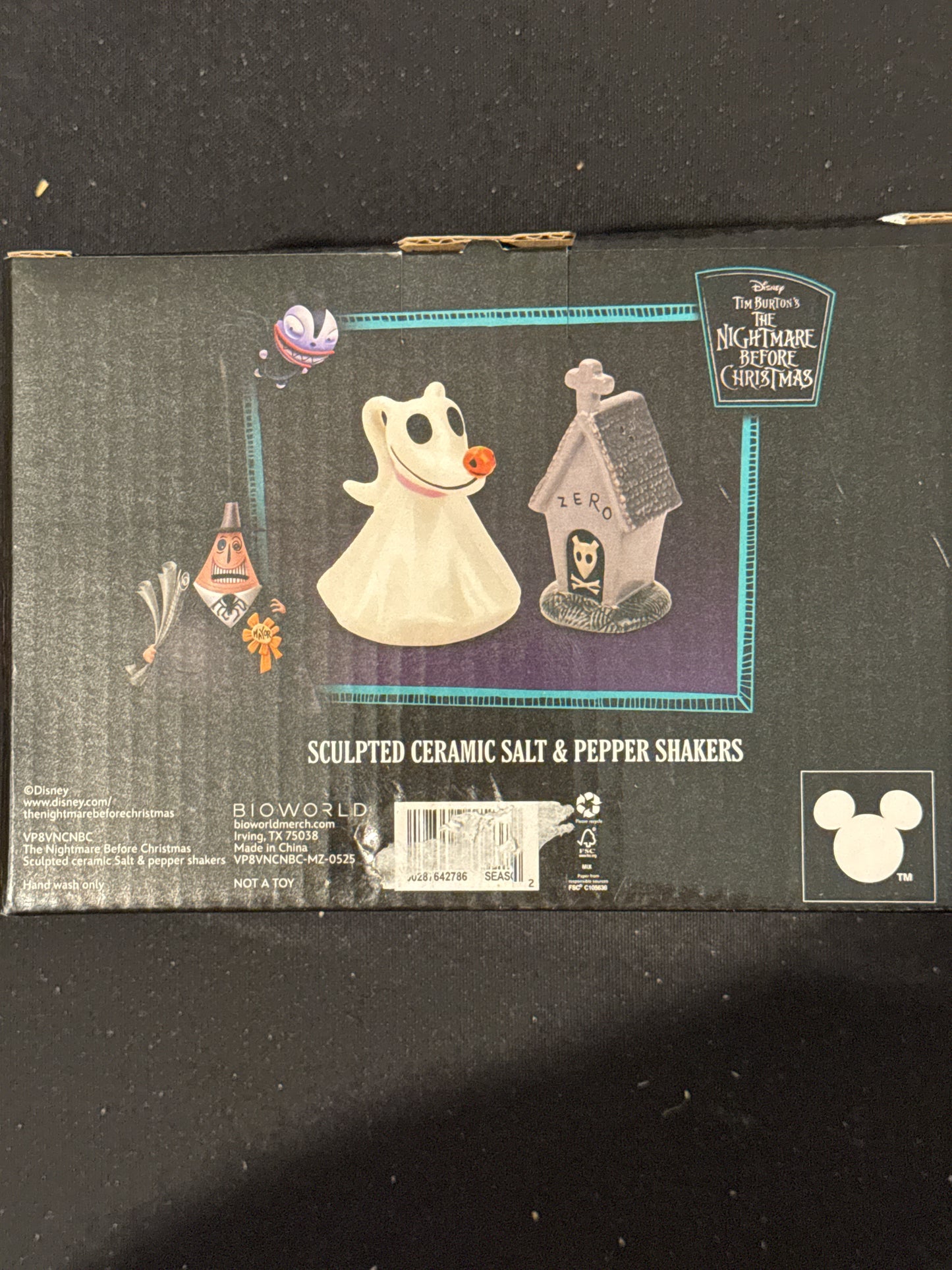 The Nightmare Before Christmas Sculpted Ceramic Salt & Pepper Shakers Zero New in Box