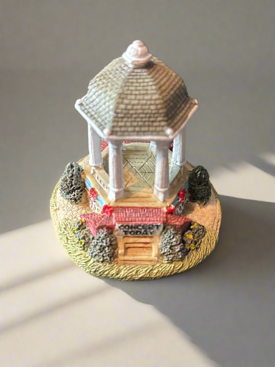 Liberty Falls Band Stand AH99 New in Box