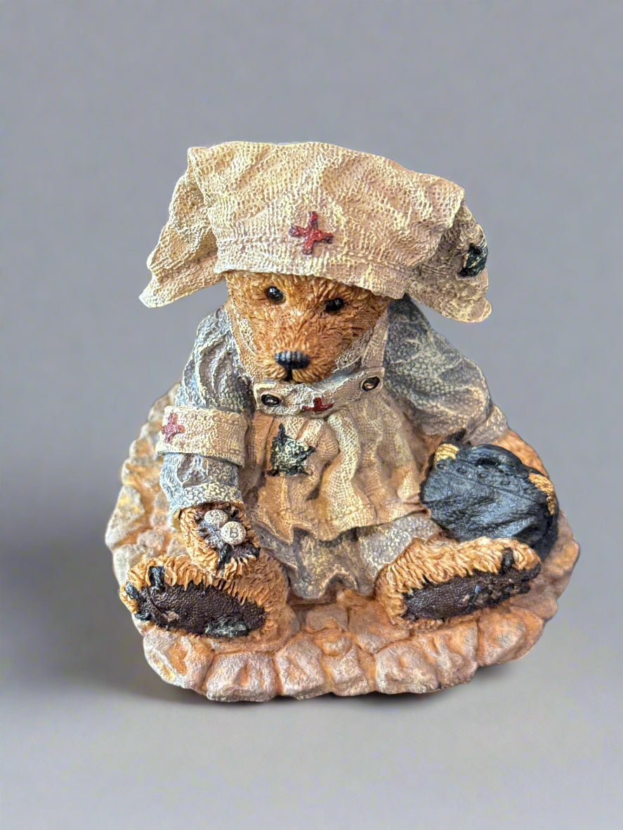 Boyds Bears & Friends Clara The Nurse Figurine #2231 Retired 1993 w/ Box