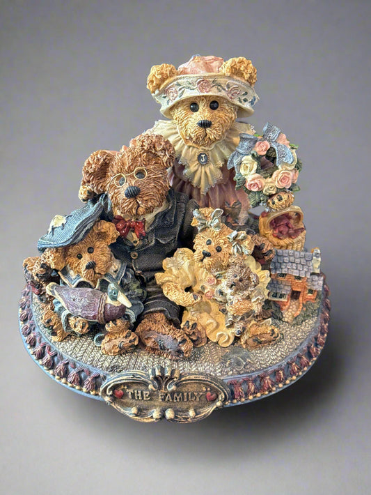 Boyds Bears & Friends #227804 Gary, Tina, Matt & Bailey From Our Home to Yours No Box