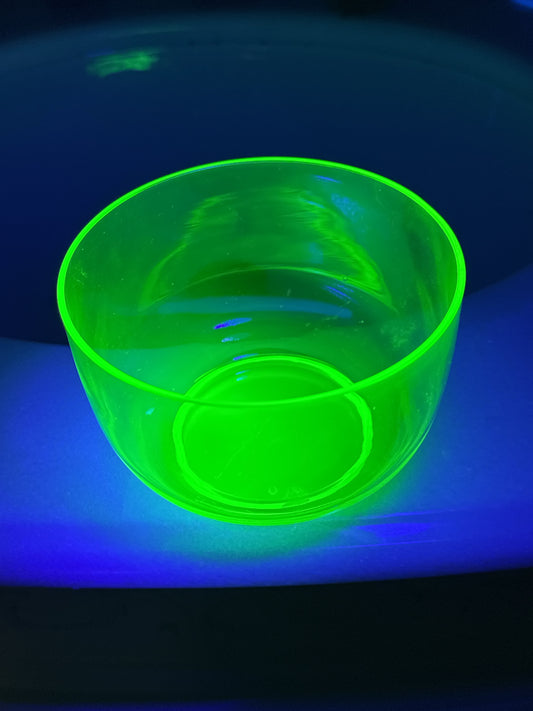 Vintage Green Vaseline Glass Footed Bowl 3" x 4.5" Excellent Condition Glows