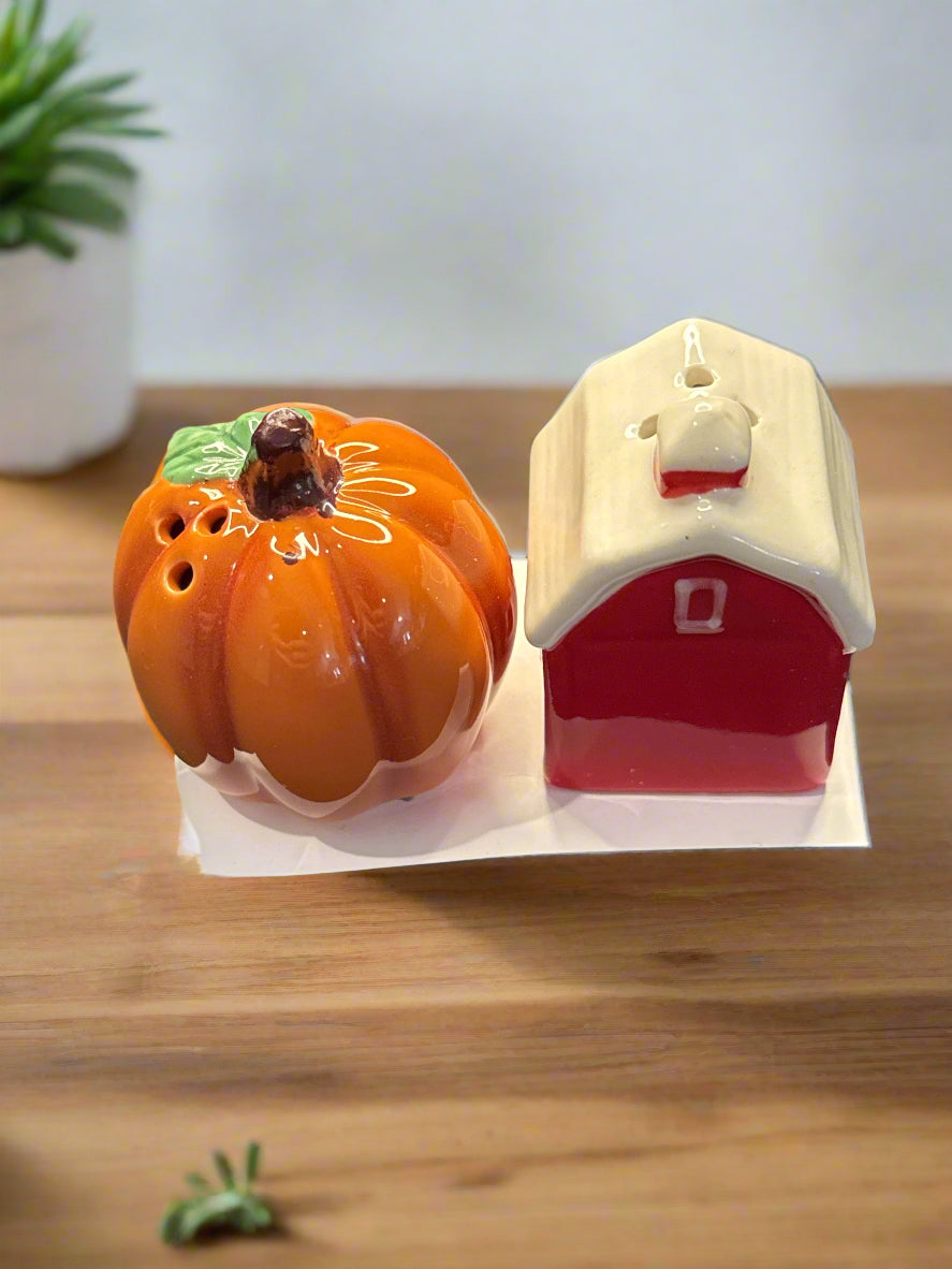 Pumpkin & Barn Salt & Pepper Shakers 2" Tall