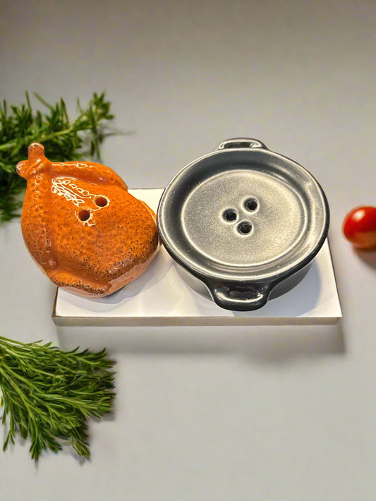 Cracker Barrel Thanksgiving Roasted Turkey & Pan Salt & Pepper Shakers