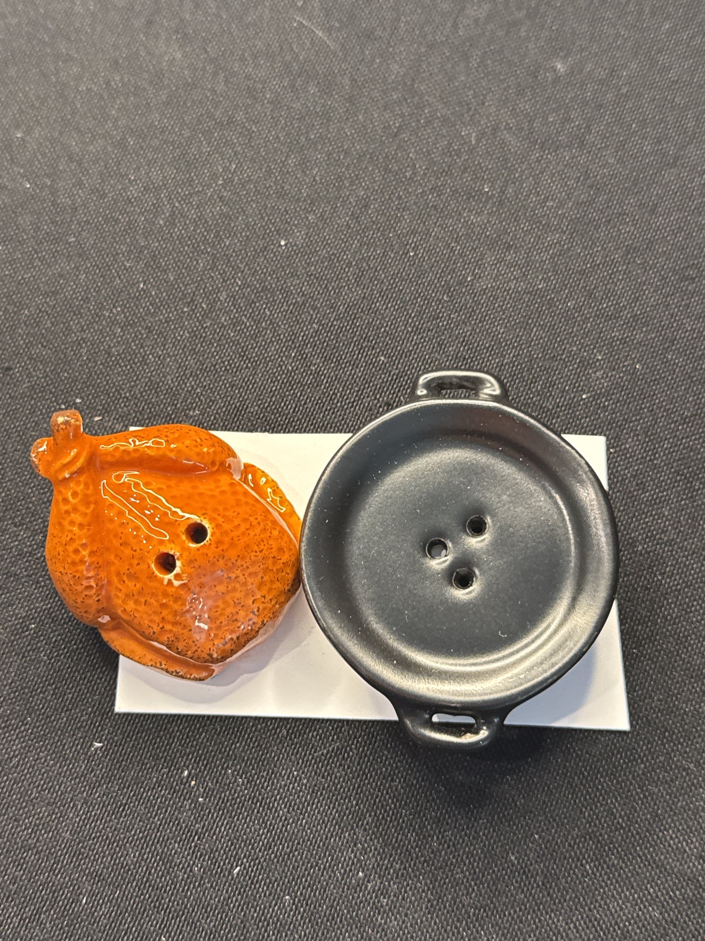 Cracker Barrel Thanksgiving Roasted Turkey & Pan Salt & Pepper Shakers