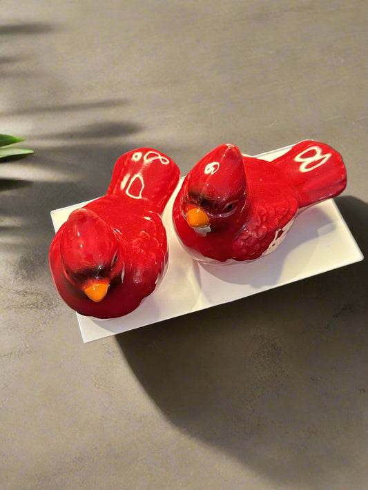 Red Cardinals Birds Salt & Pepper Shakers Set Ceramic 2" Tall