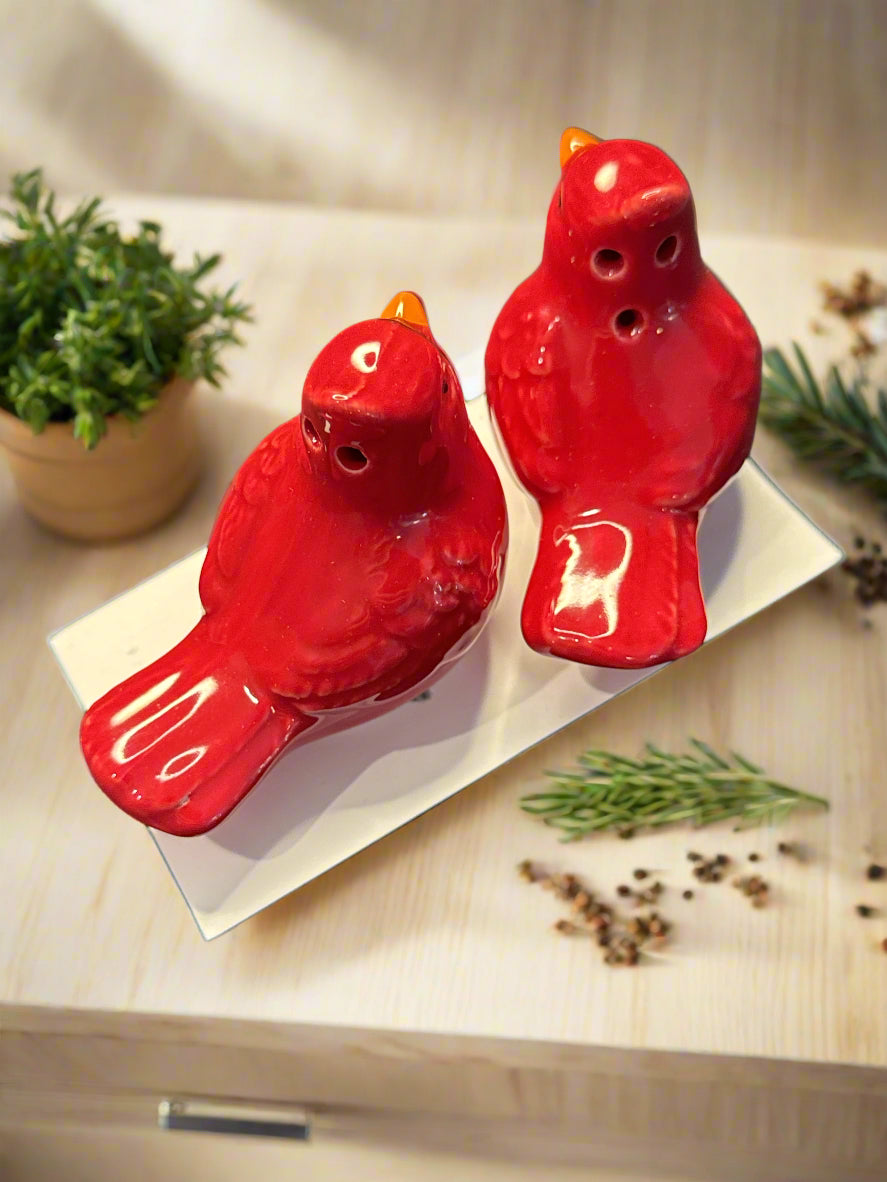 Red Cardinals Birds Salt & Pepper Shakers Set Ceramic 2" Tall