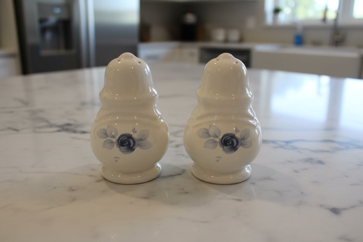 Pfaltzgraff Memories Pattern Salt & Pepper Shakers Excellent Condition 4" Tall