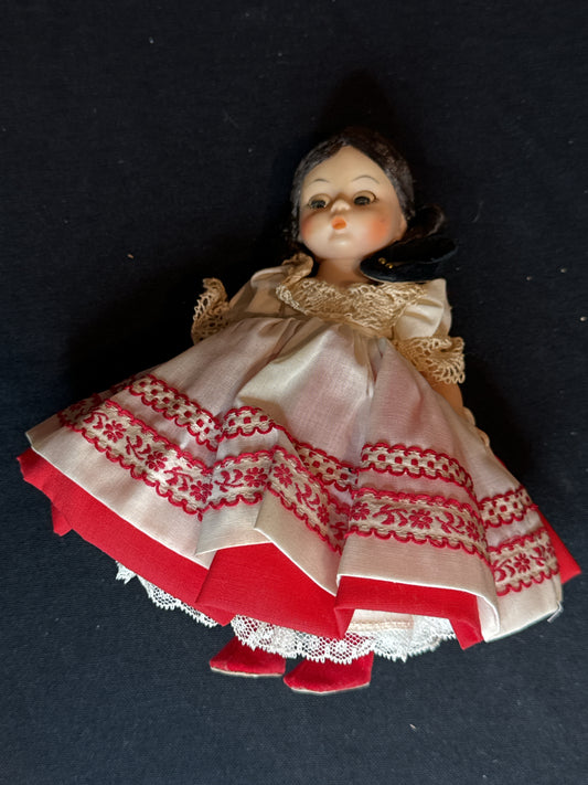 Madame Alexander Russia 8" Doll #574