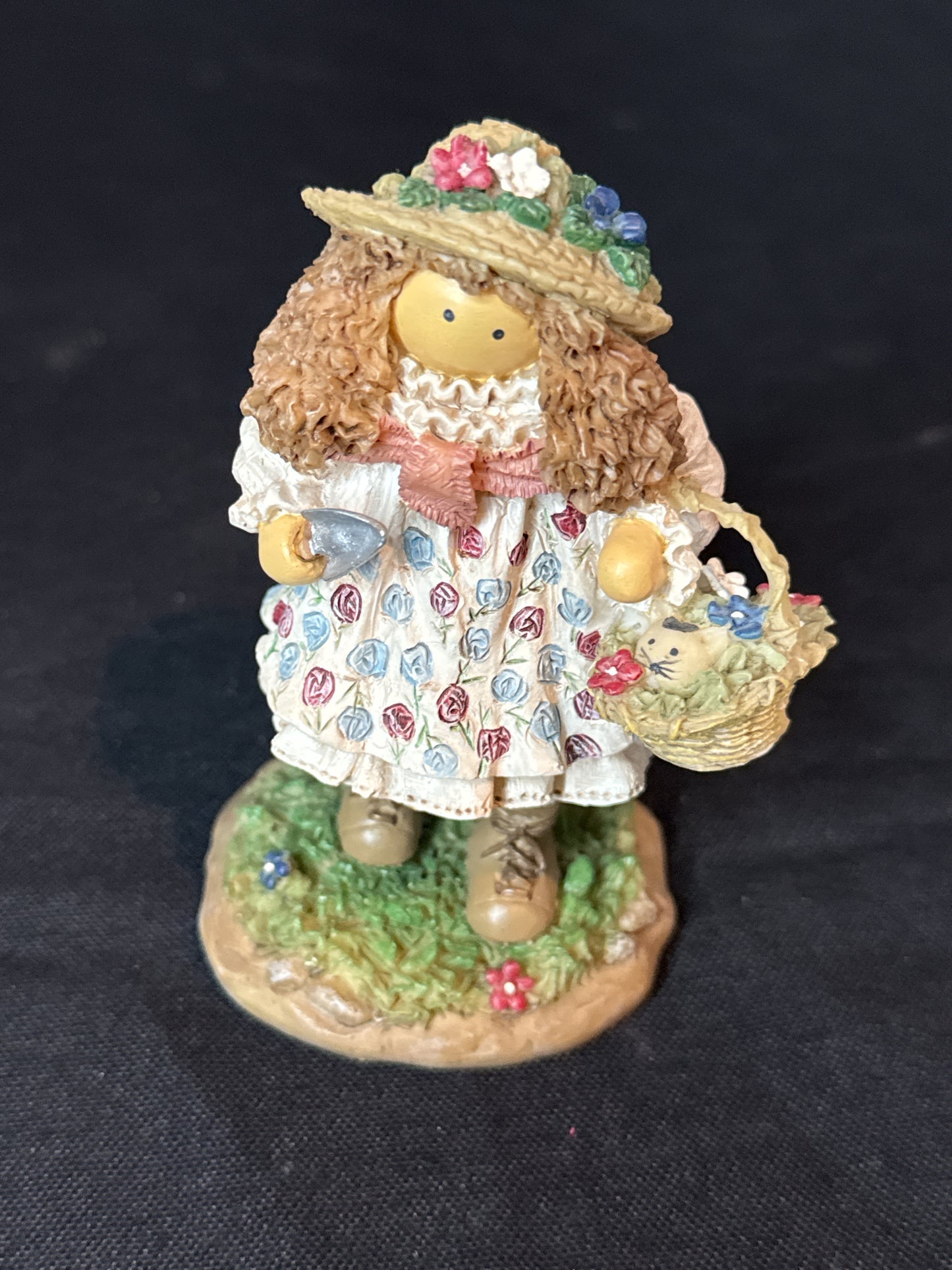 Lizzie High Doll Grace Valentine 1996 Resin Figure Ladie and Friends Springtime