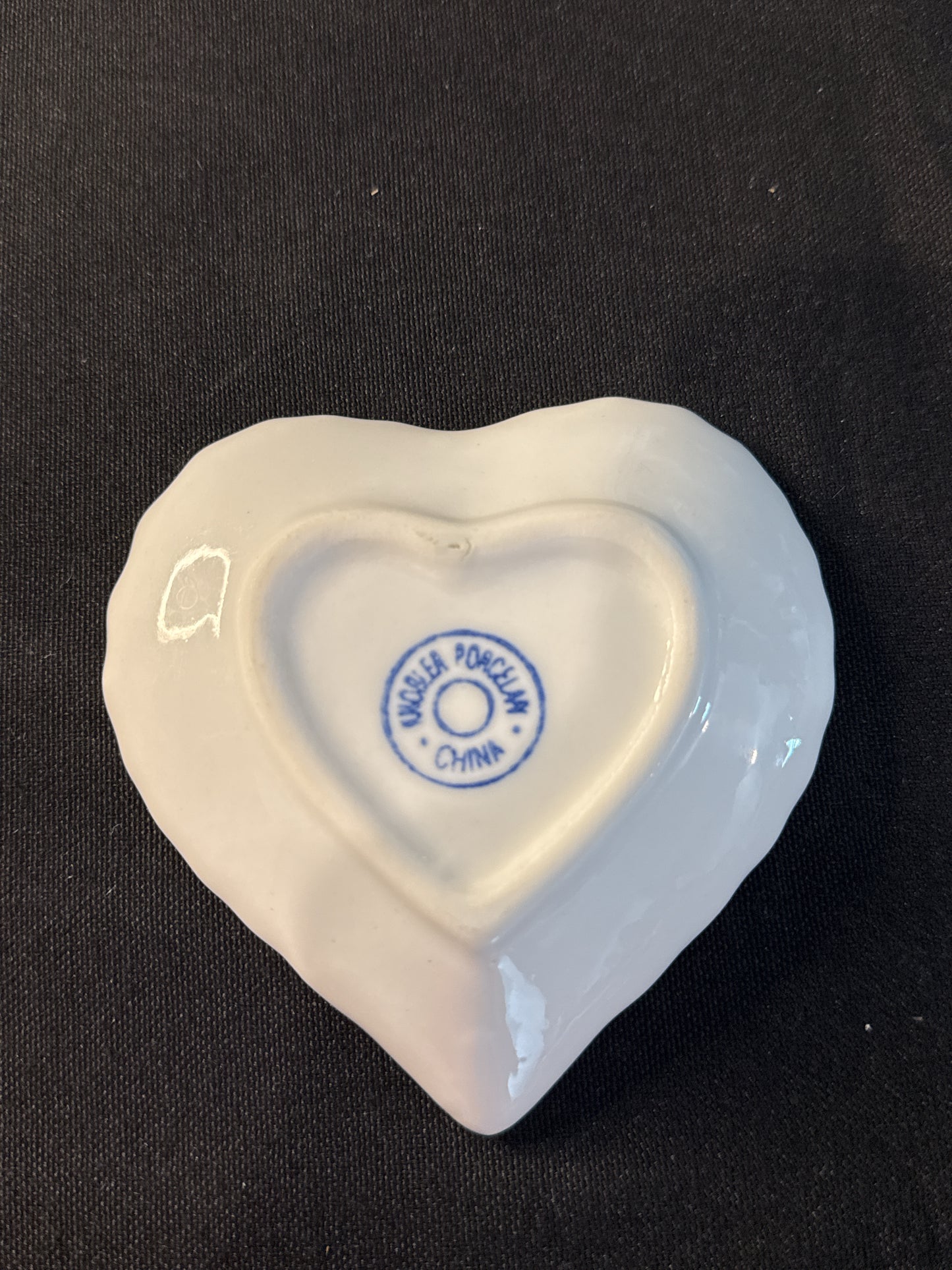 Mobler Ceramic Heart Trinket Dish 3.75" Wide and Tall