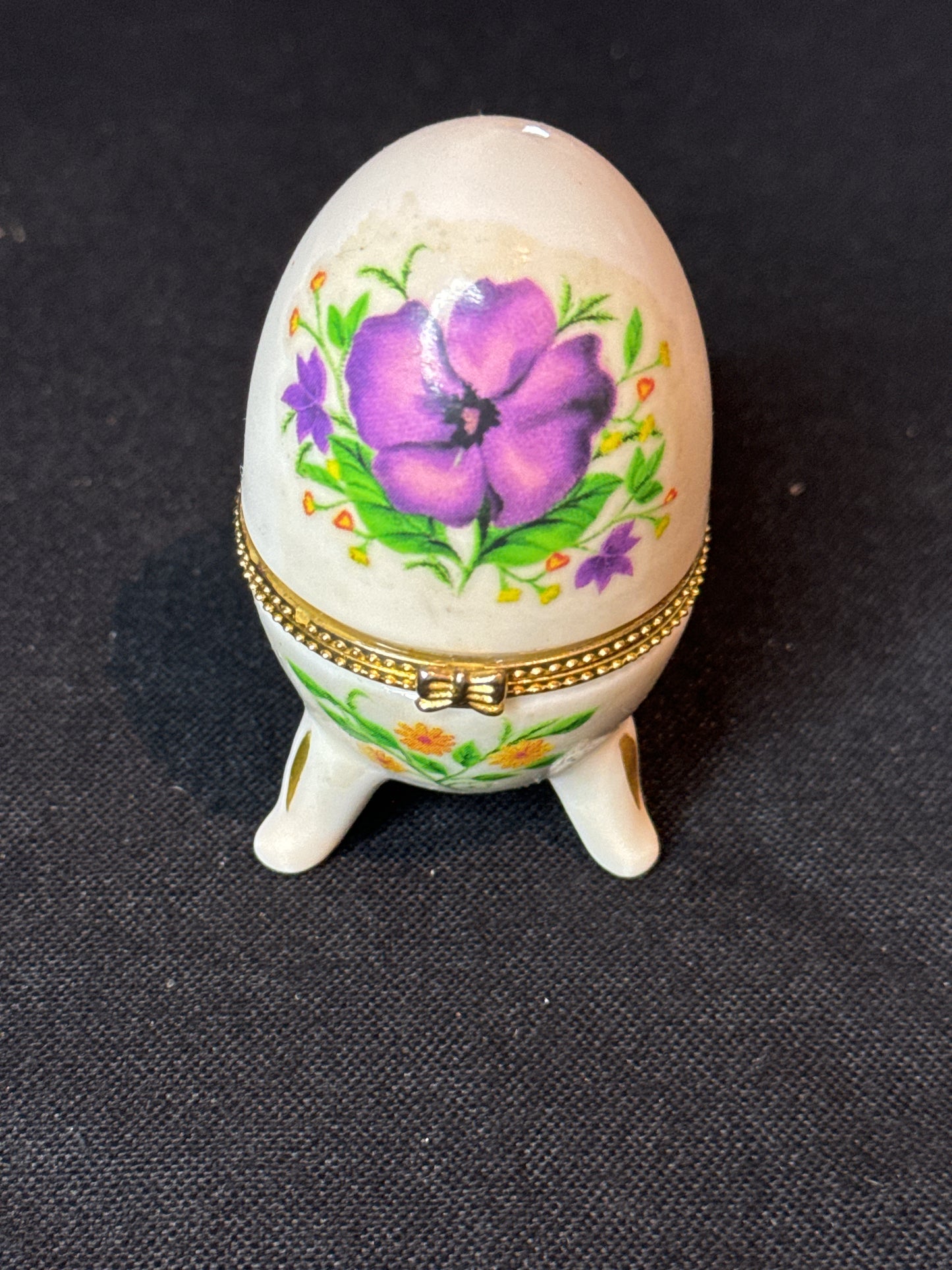 Beautiful 3" Egg Shaped Porcelain Flower Design Trinket Box Hinged Footed