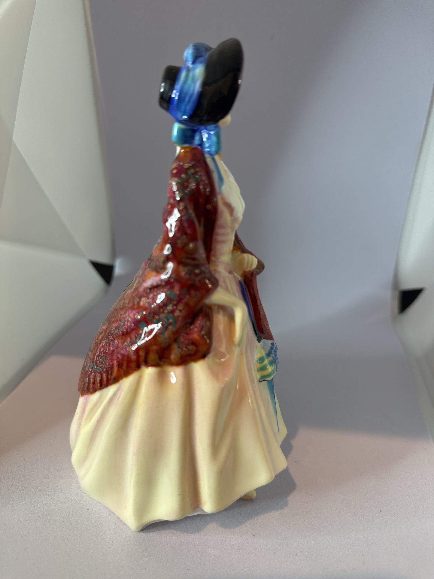 Royal Doulton "Paisley Shawl" Bone China Figurine 6.5" Tall Beautiful Piece