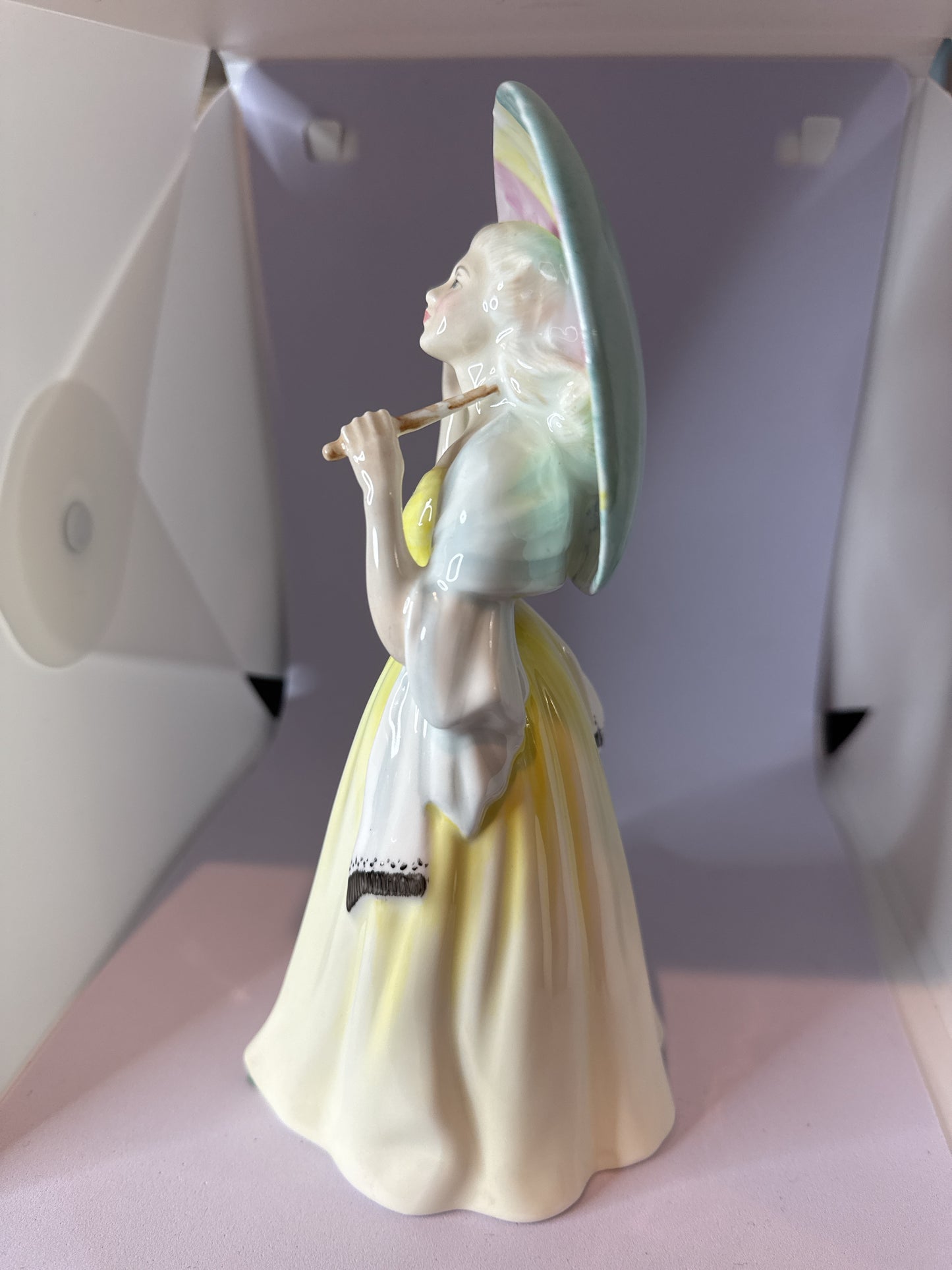 Royal Doulton "Jane" HN 2806 Porcelain Figurine Hand Made in England 1982 8.5" Tall