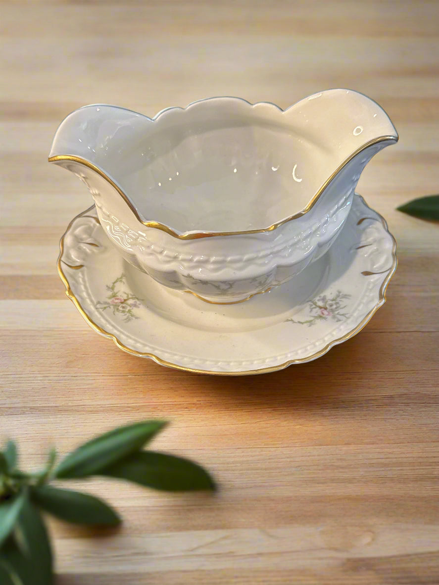 Royal Jackson Sandra Pattern (Gold Trim) Gravy Boat with Attached Underplate 8" Wide
