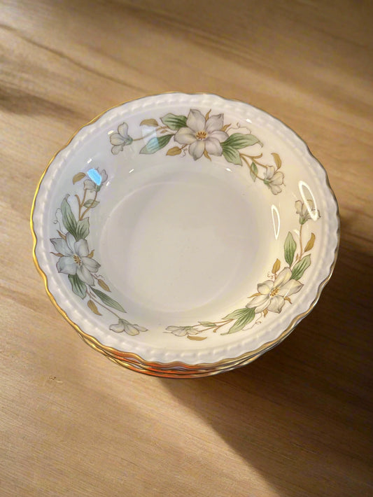 Five (5) Arcadia by Vogue Fruit Cups 5.25" Wide Scalloped Dogwoods Governor's Mansion