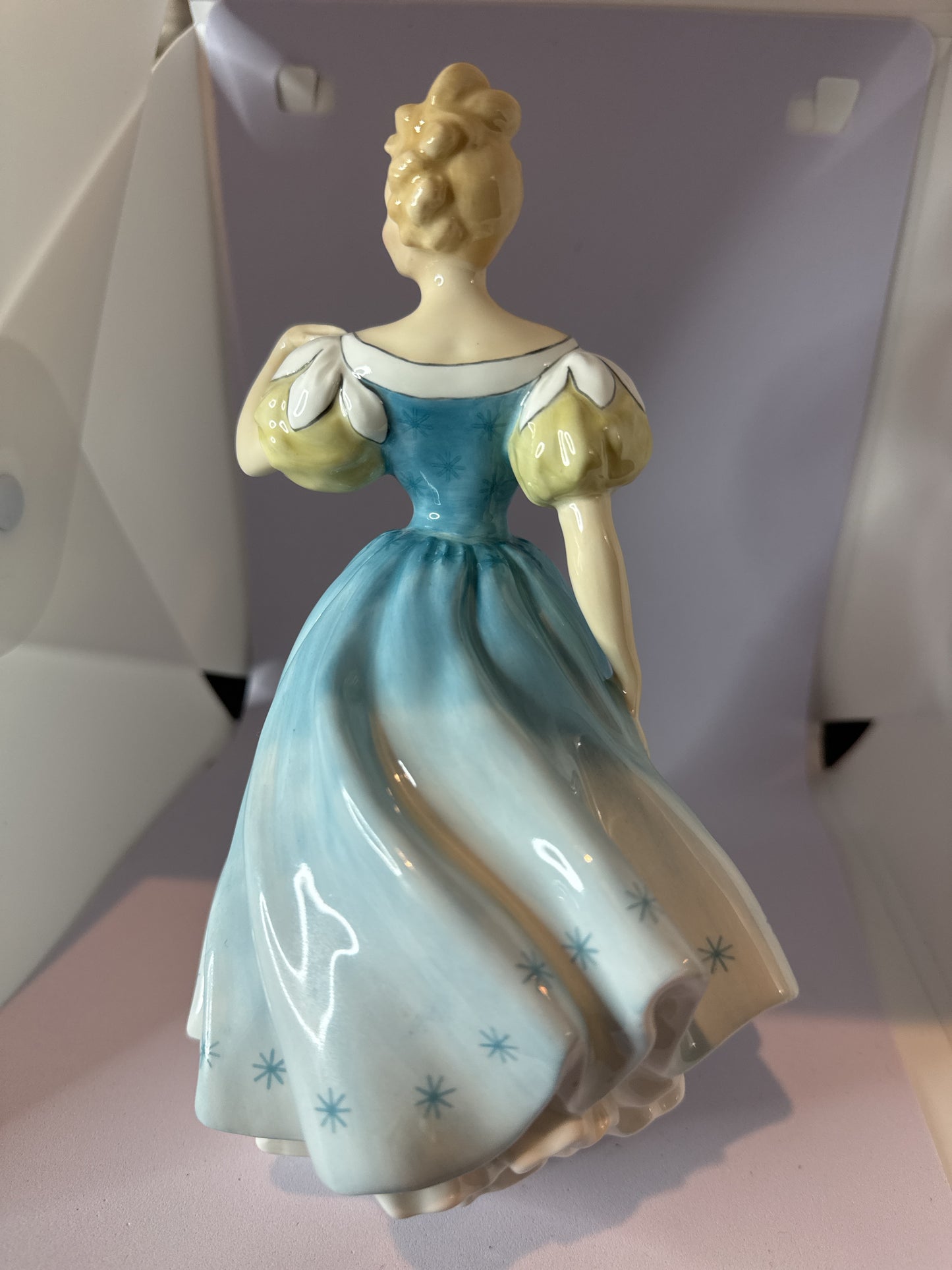 Royal Doulton "Enchantment" HN 2176 Figurine Bone China England 1958 8" Tall