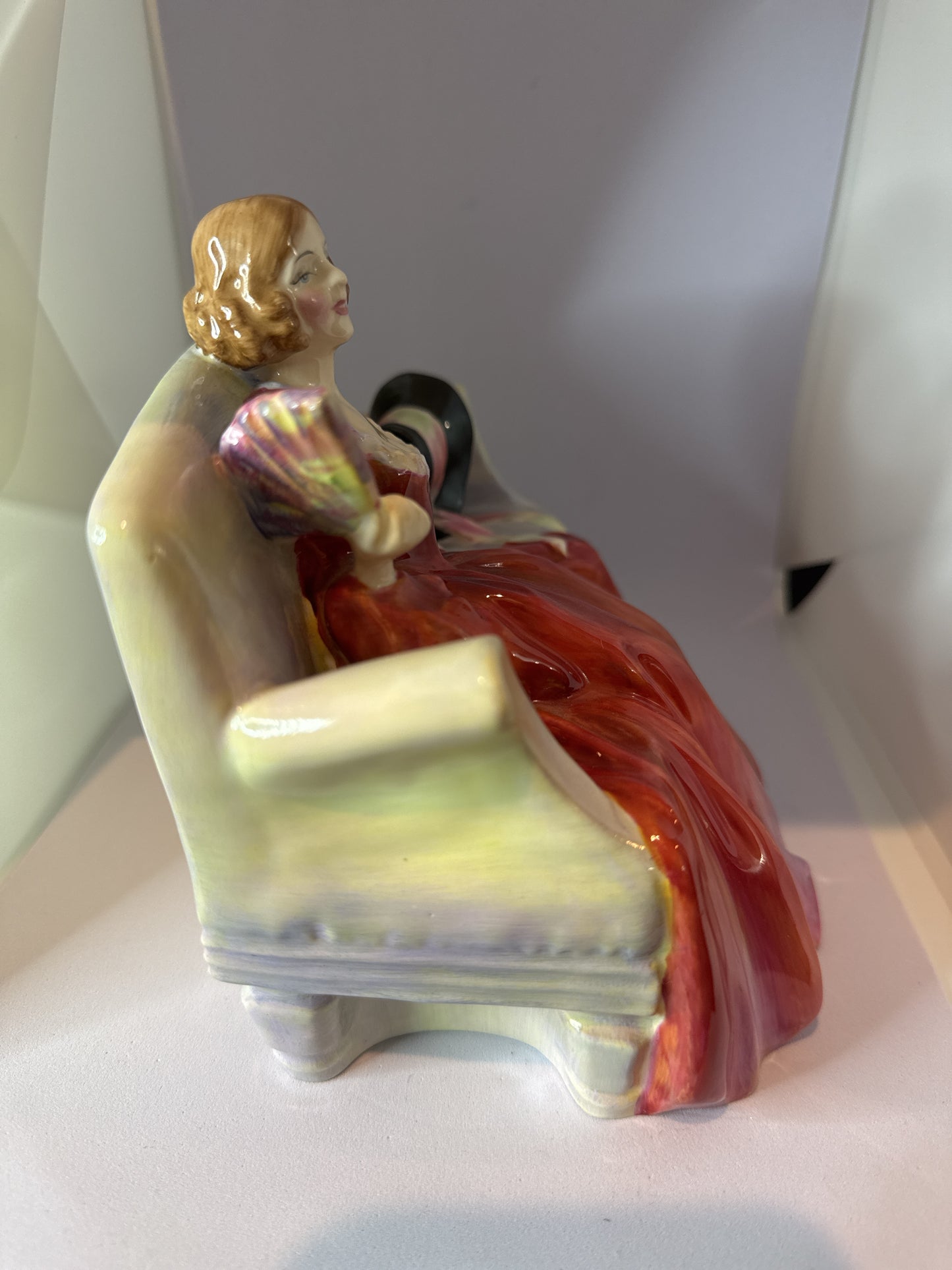 Royal Doulton "Sweet & Twenty" Bone China Figurine HN1298 5.5" Tall