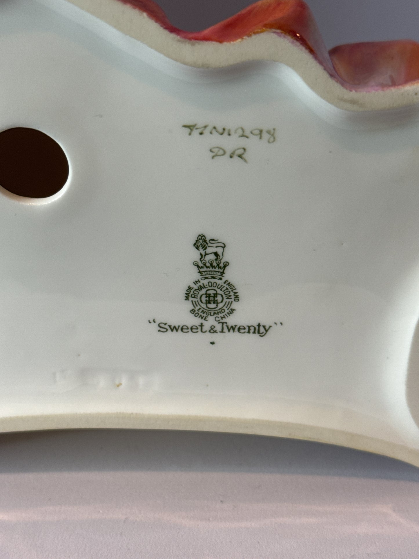 Royal Doulton "Sweet & Twenty" Bone China Figurine HN1298 5.5" Tall