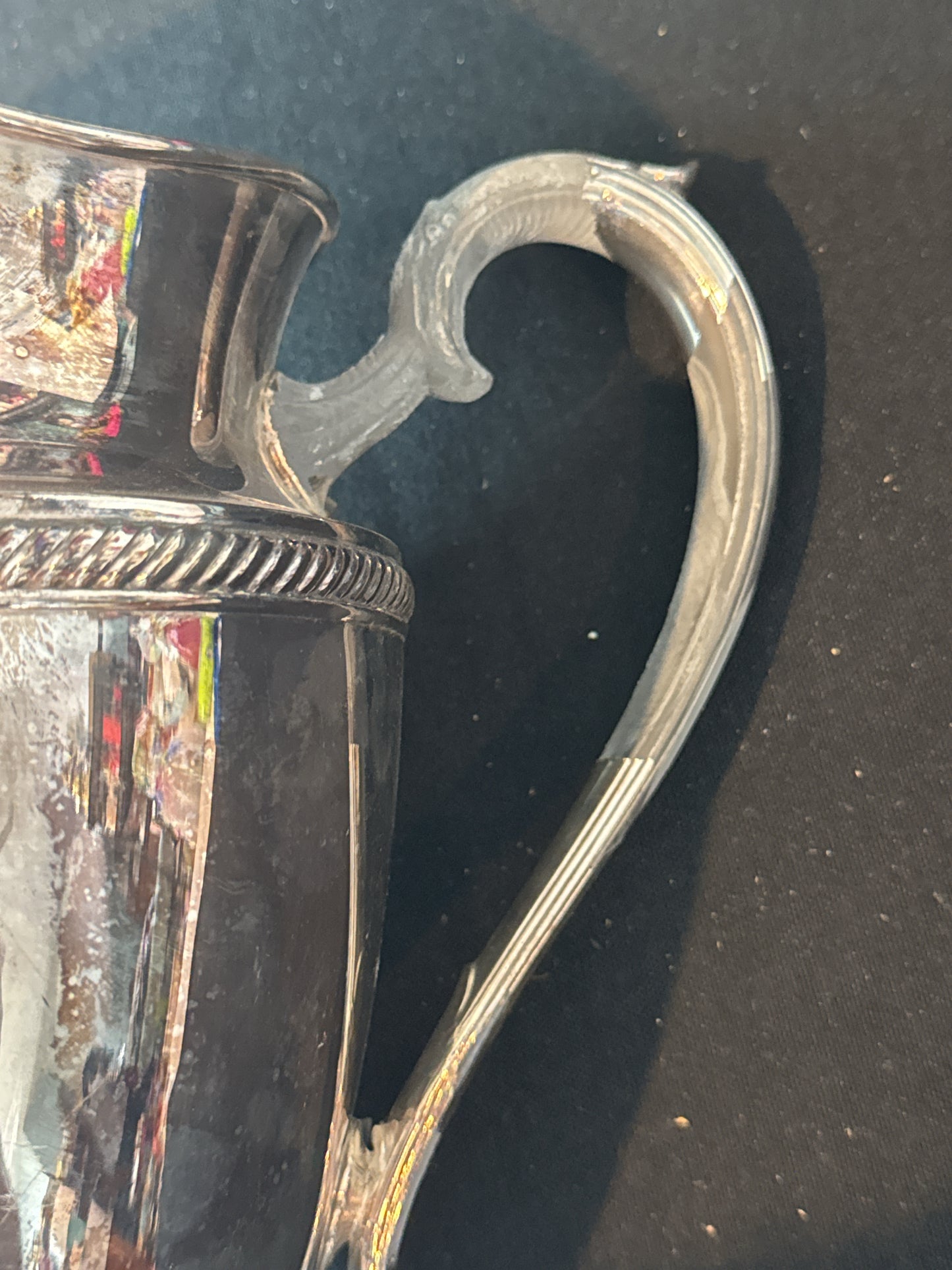 International Silver Castleton 685 Silverplated Water Pitcher Flaking on Handle 10" Tall