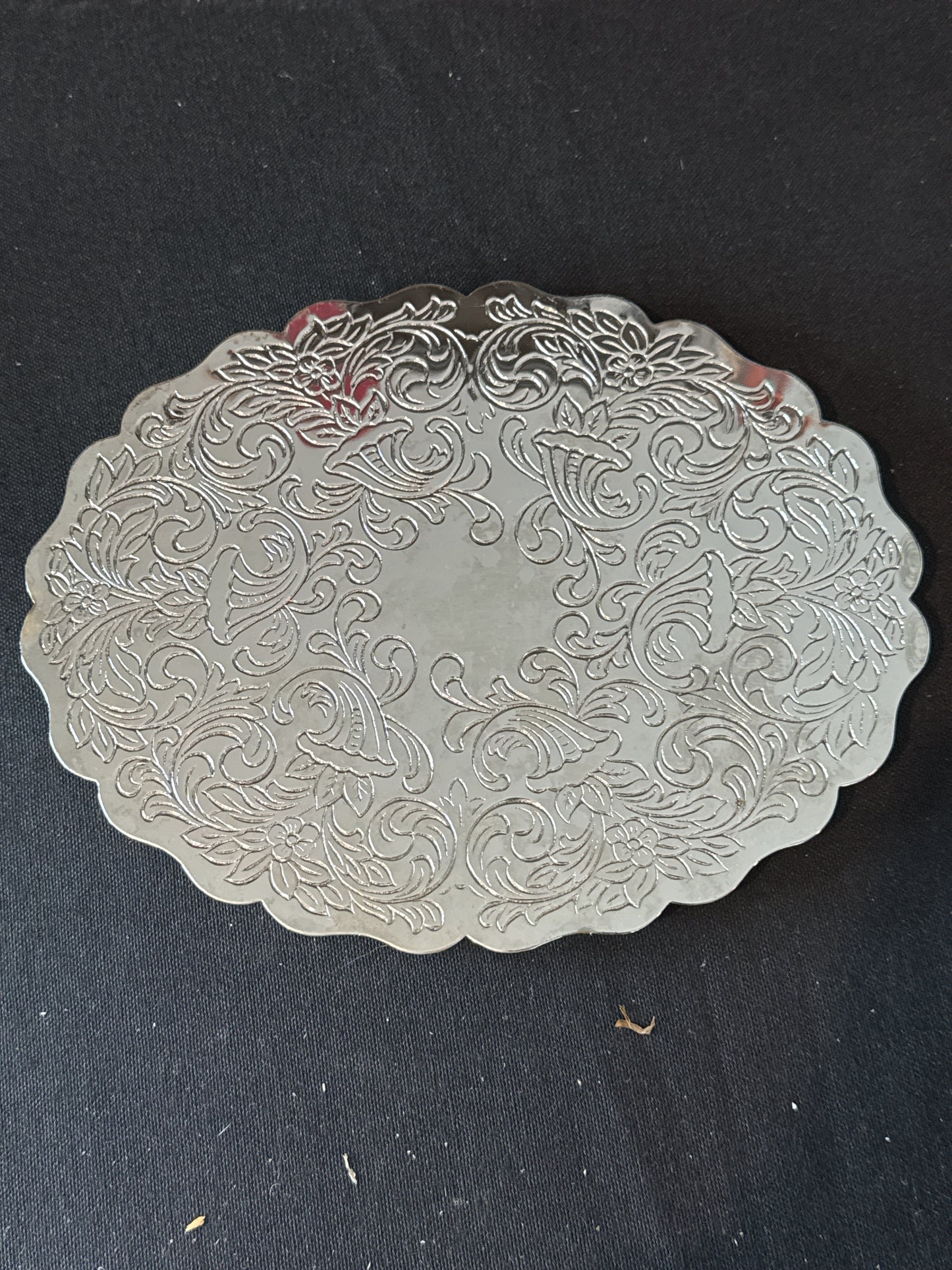 Pair of Metal Trivets Silver Color With Design 8" x 6.25" Footed