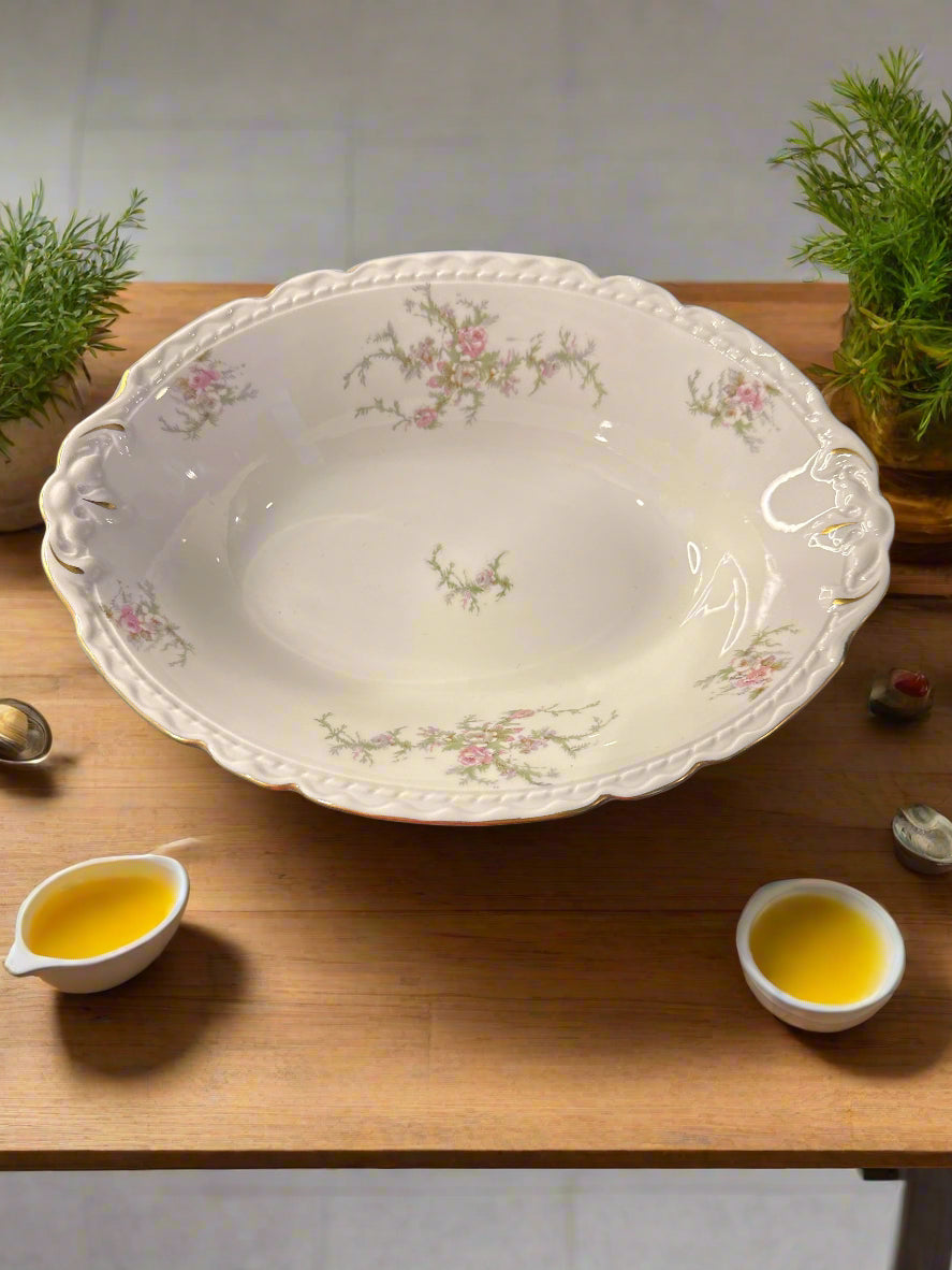 Royal Jackson Sandra Pattern 10" Oval Vegetable Bowl 10.25" Wide Gold Trim