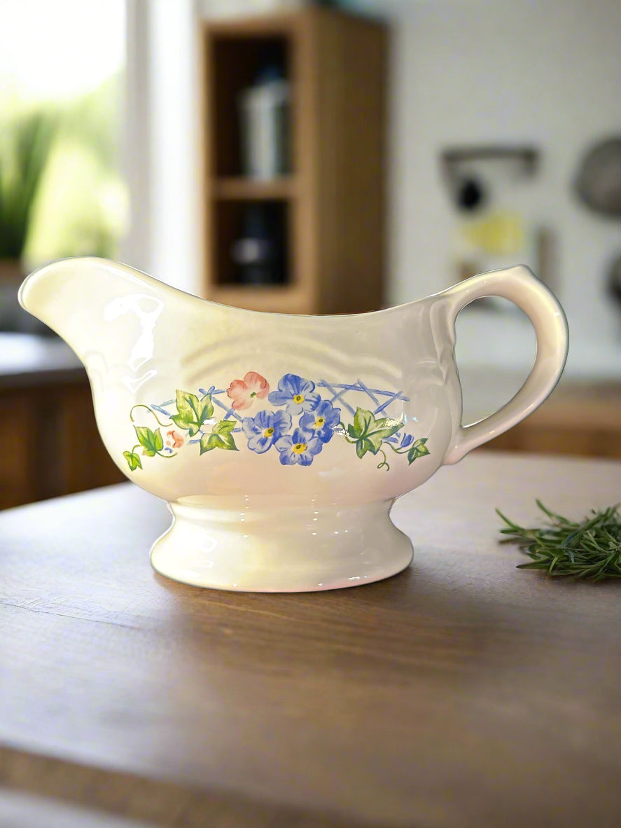 Pfaltzgraff Annabelle Pattern Gravy Boat Server 4.5" Tall Vintage